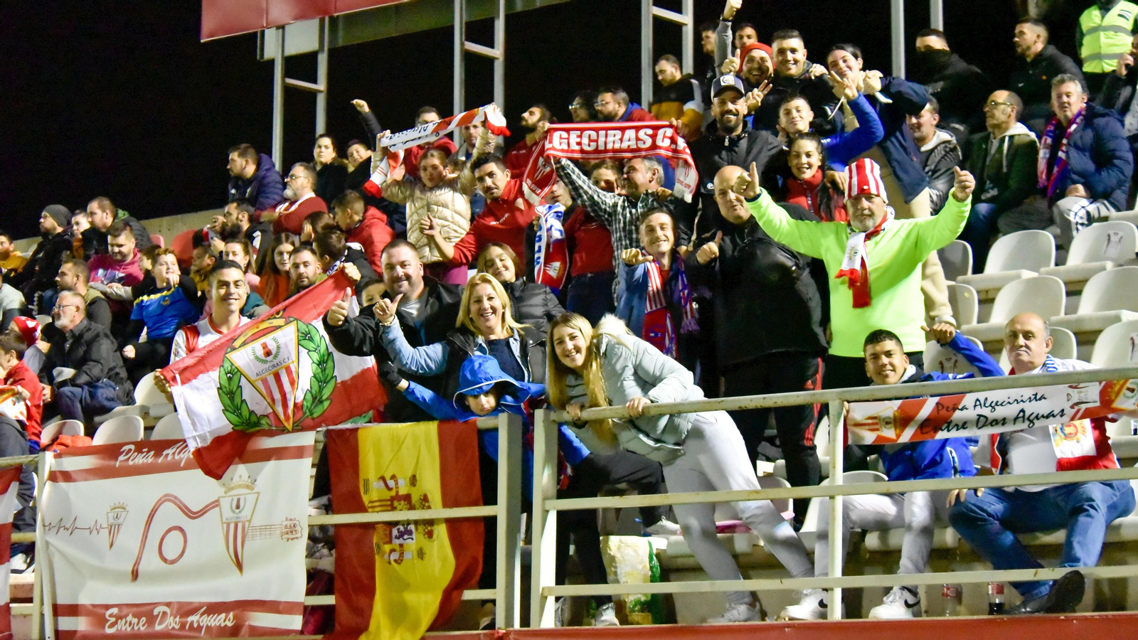 Aficionados del Algeciras en el Nuevo Mirador.