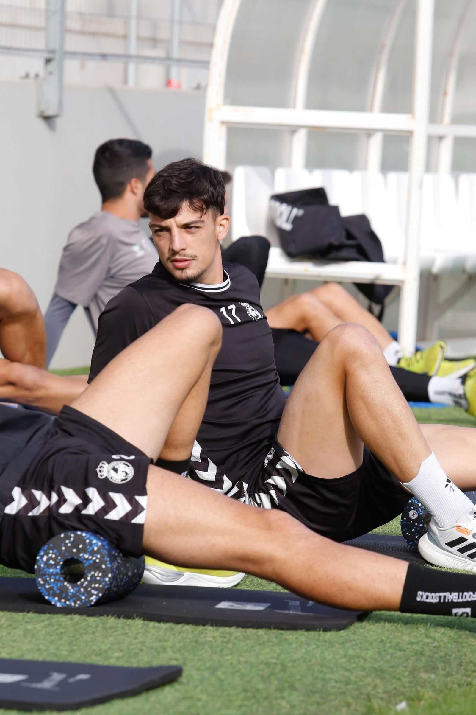 Las fotos del entrenamiento de la Balona previo al partido con el Villanovense