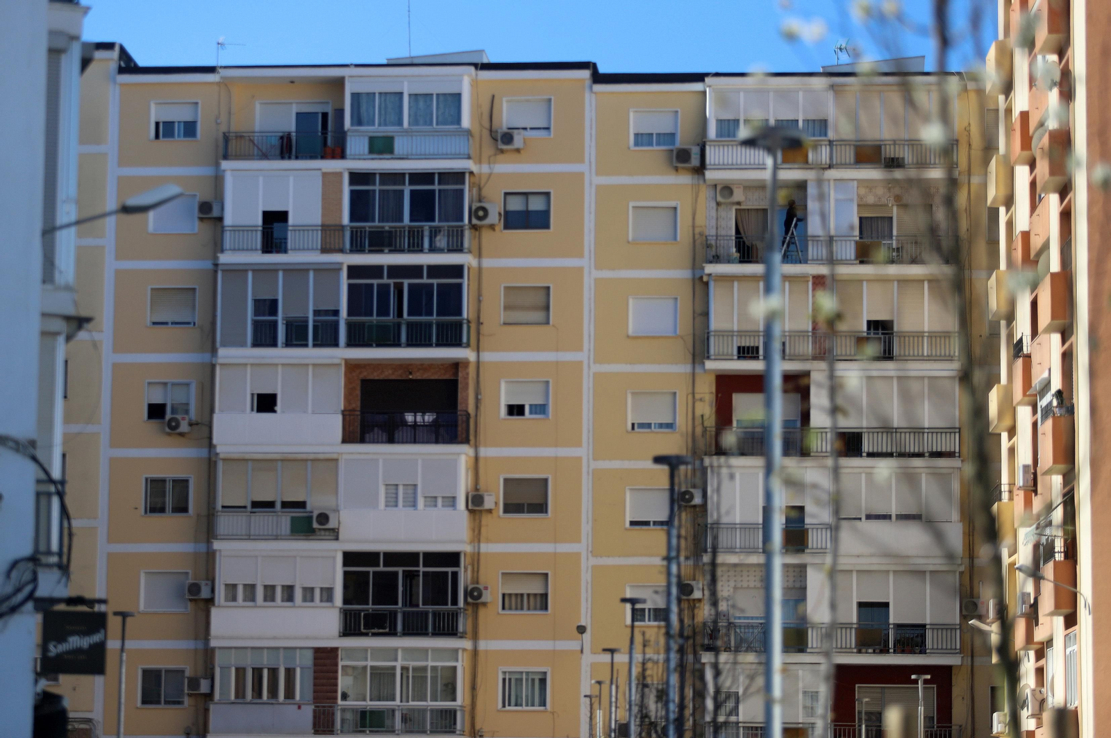 Barrio a Barrio: Imágenes de la Barriada de Los Dolores