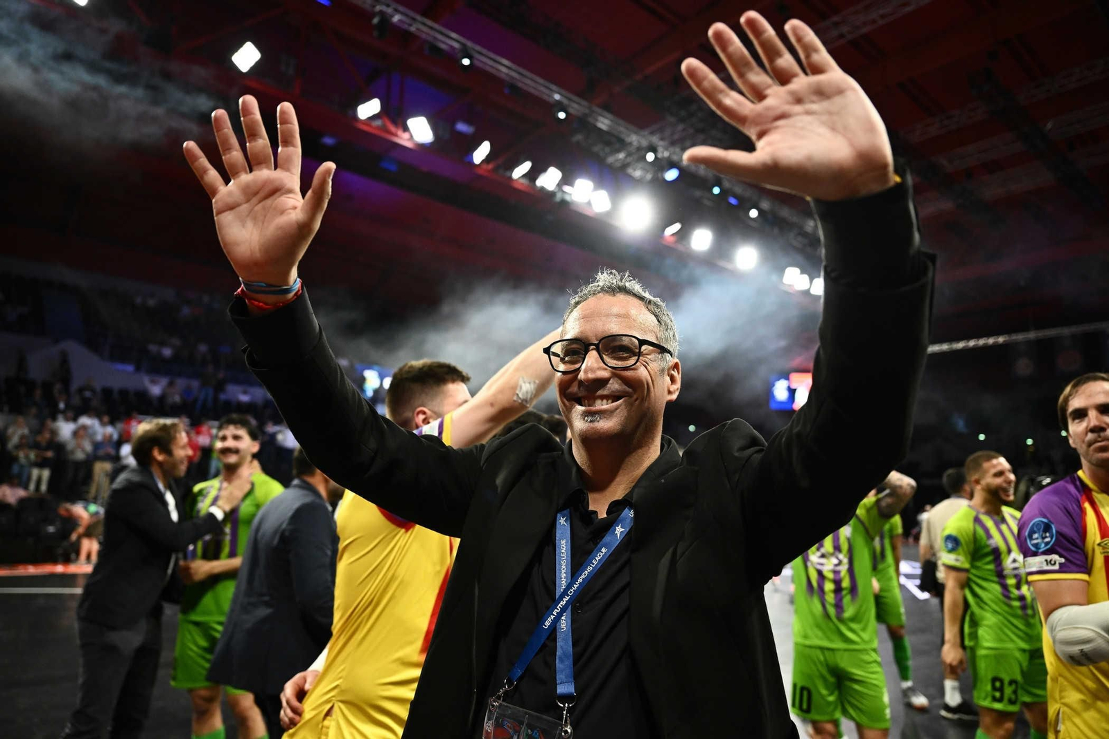 Antonio Vadillo, campeón de Europa con el Palma Futsal por tercer año consecutivo. Antonio Vadillo, campeón de Europa con el Palma Futsal por tercer año consecutivo.