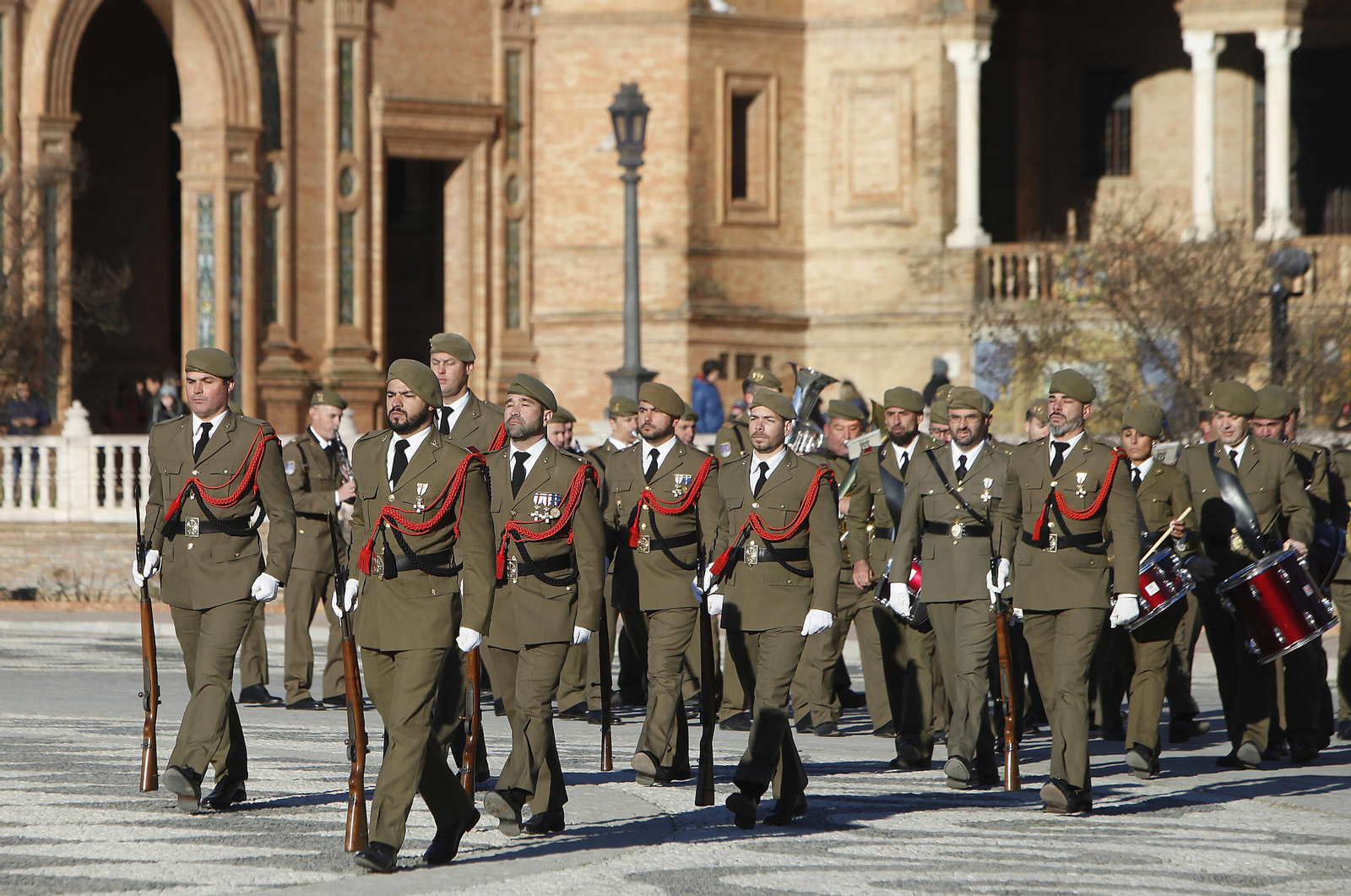Las mejores imágenes de la Pascua Militar en Sevilla