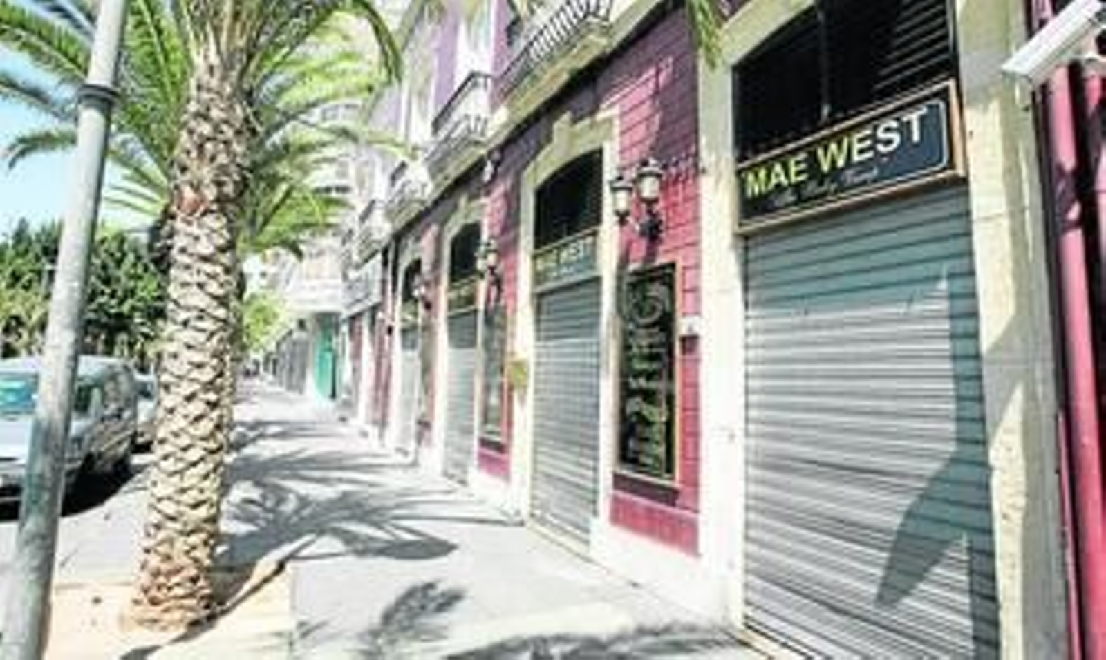 La agresión se produjo en la entrada a la discoteca Mae West de la capital.