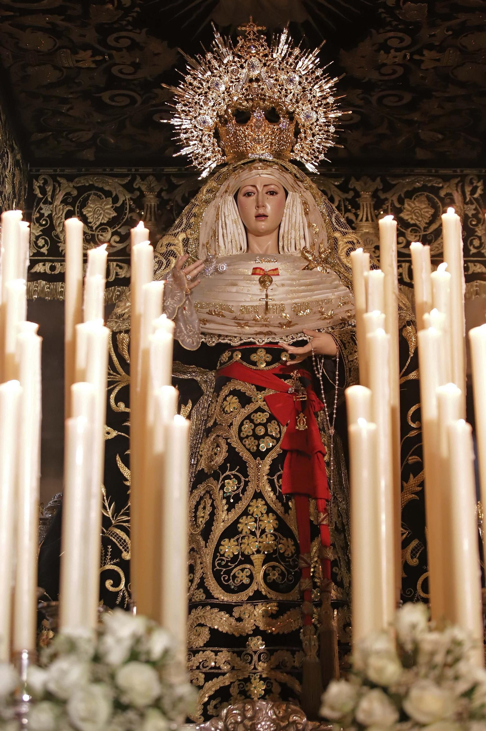 Fotos del Viernes Santo en Algeciras: Santo Entierro, Misericordia y Sagrada Mortaja