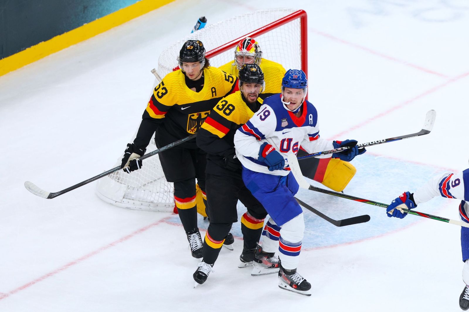 Las mejores fotos de los Juegos Olímpicos de invierno Milán Cortina d'Ampezzo 2026 | Décima jornada