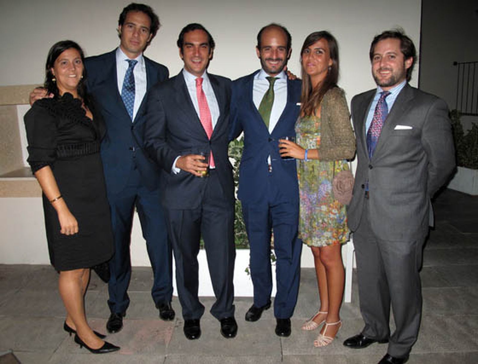Marta Porras, directora de Tutti Eventi y Antonio Campos (Campeagro), los abogados Javier Toribio y María García de la Vega (Garrigues) y Juan Matamoros.

Foto: Victoria Ramírez