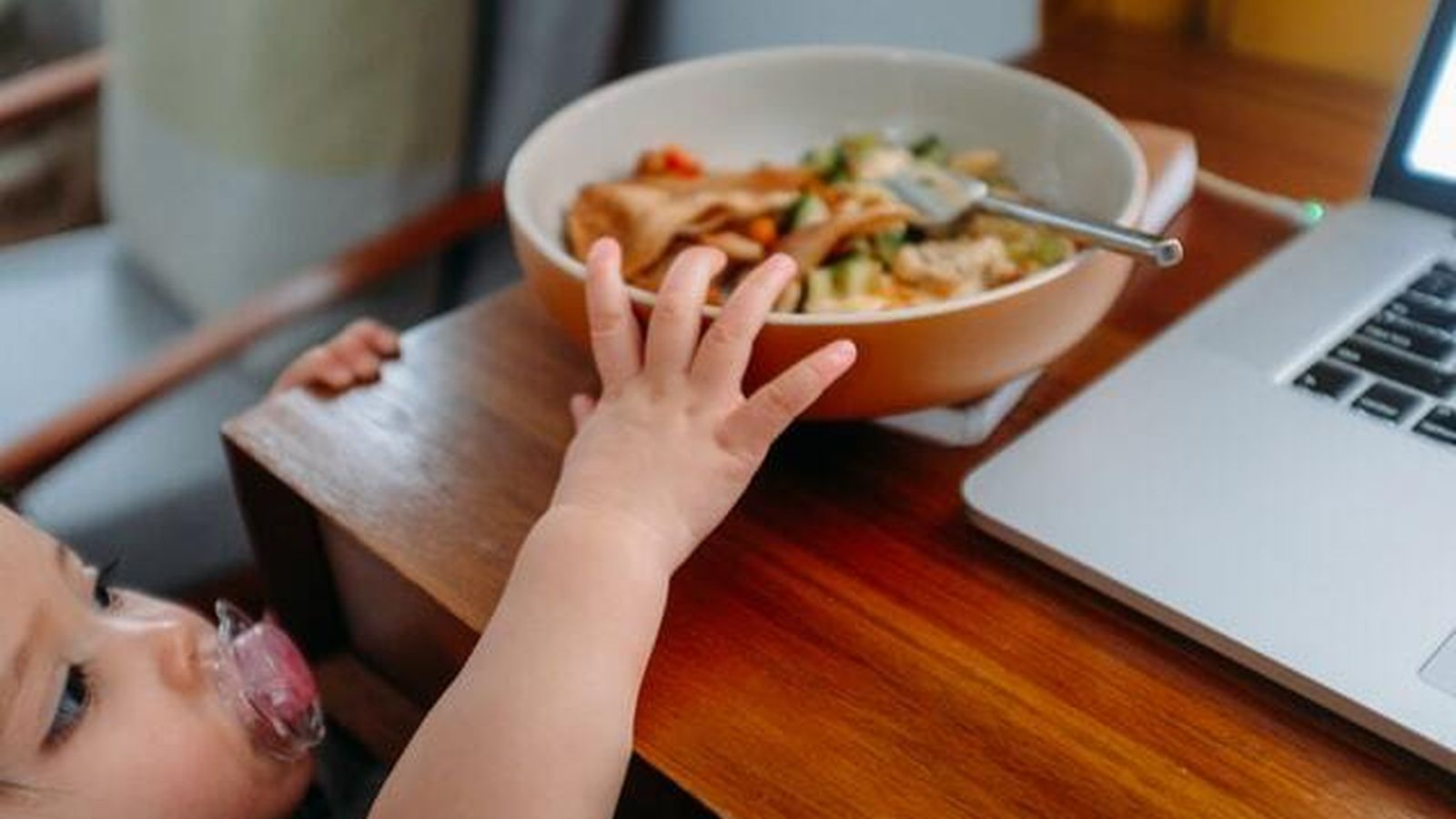 Involucrar a los hijos en nuevas alternativas saludables de alimentación. /Unsplash