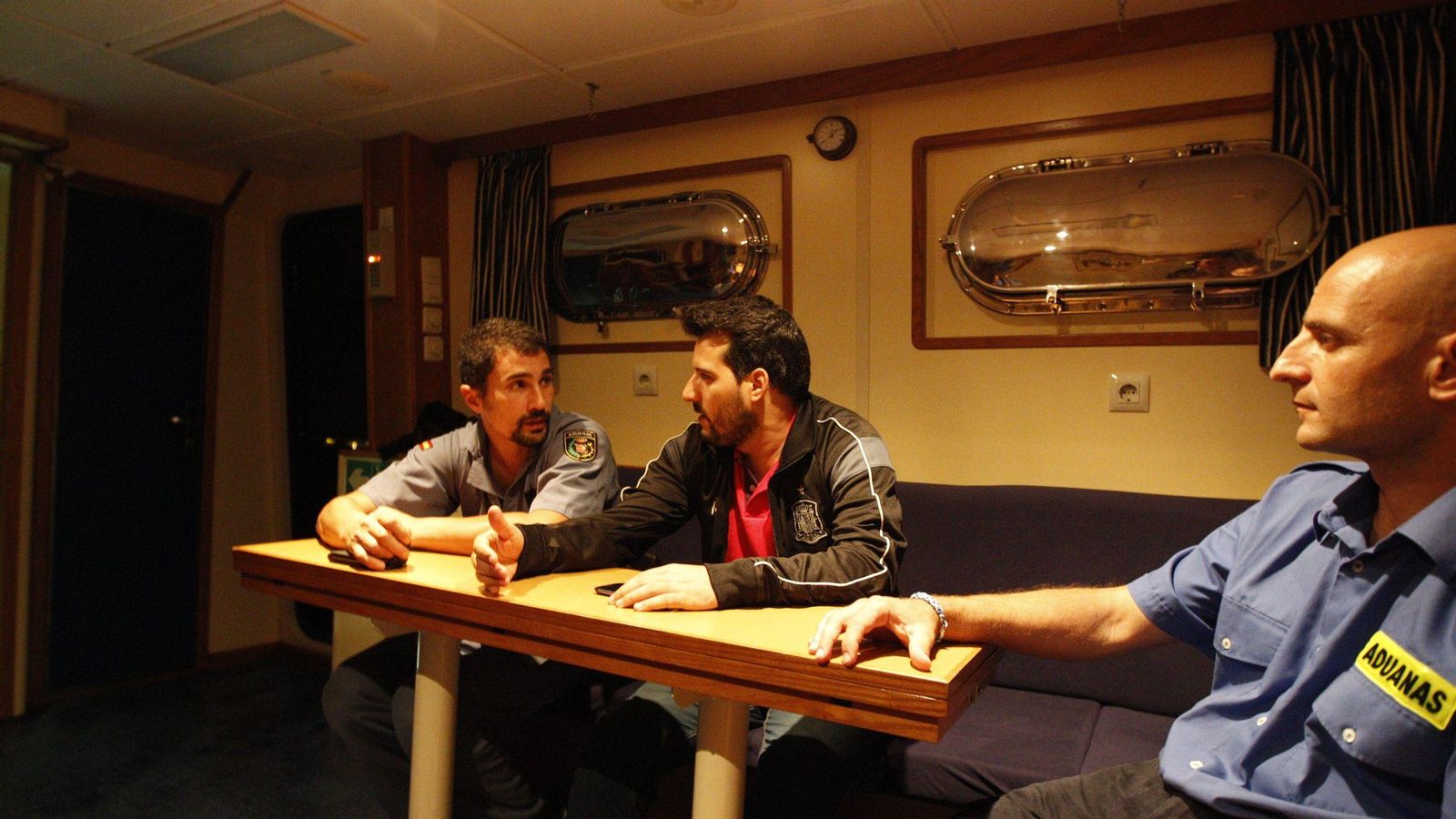 El redactor jefe de Almería ha acompañado en un par de ocasiones a las patrulleras de Vigilancia Aduanera