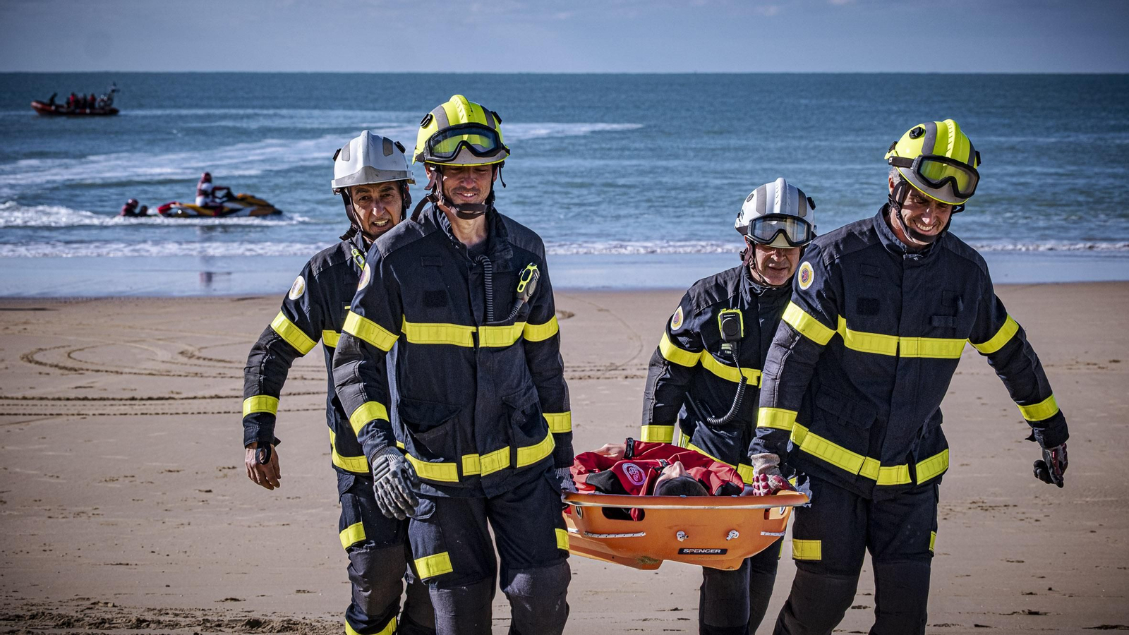 Todas las imágenes del simulacro de tsunami en Cádiz