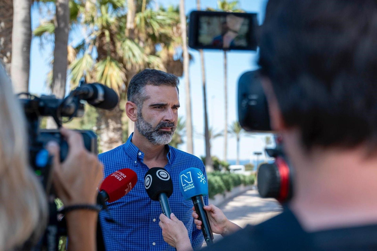 El consejero de Agricultura, Pesca, Agua y Desarrollo Rural, Ramón Fernández Pacheco. El consejero de Agricultura, Pesca, Agua y Desarrollo Rural, Ramón Fernández Pacheco.