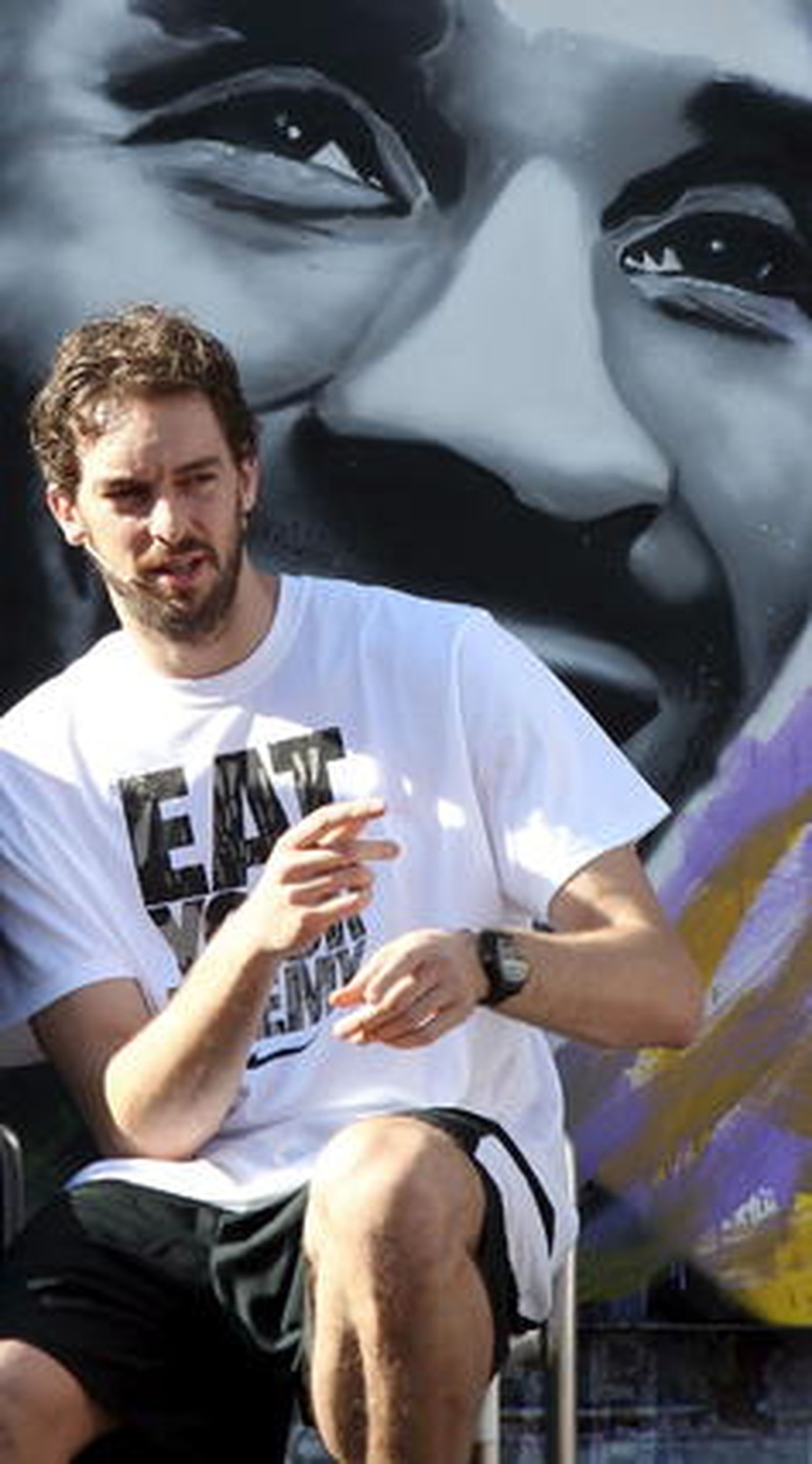 Los Lakers preparan su partido de la gira europea de la NBA frente al Regal Barcelona. / EFE