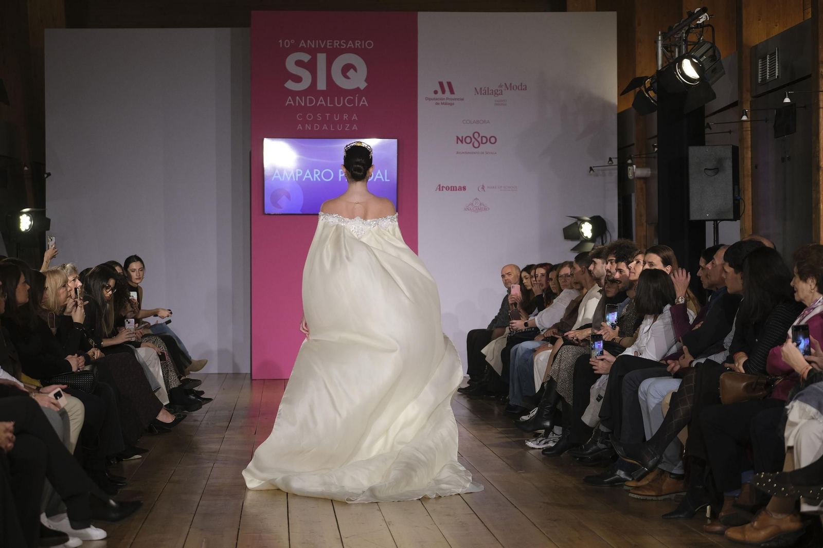 Las novias de fantasía de Amparo Pardal vistas en SIQ, en imágenes