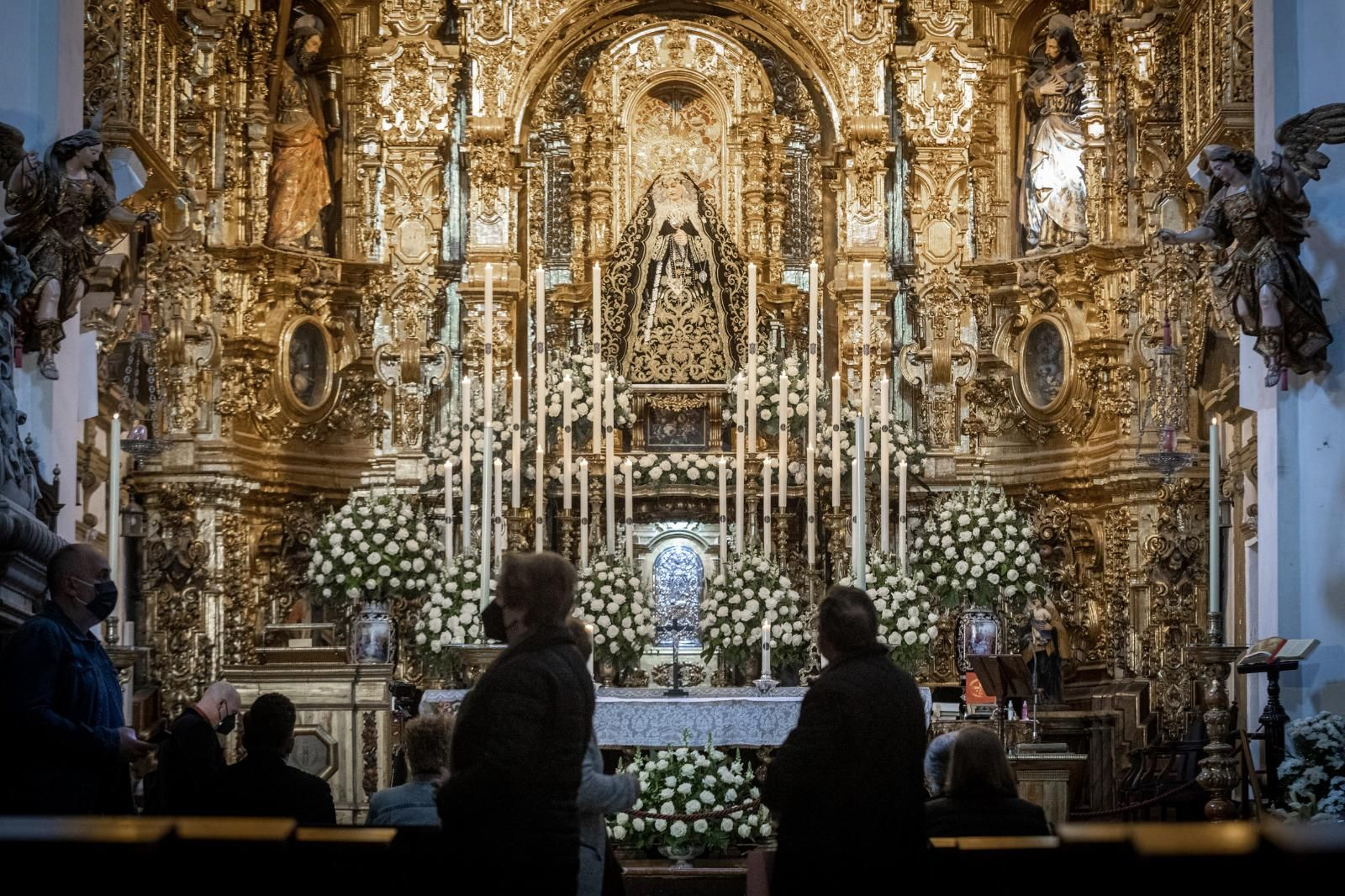 La Virgen de los Dolores, en el altar mayor de San Lorenzo.