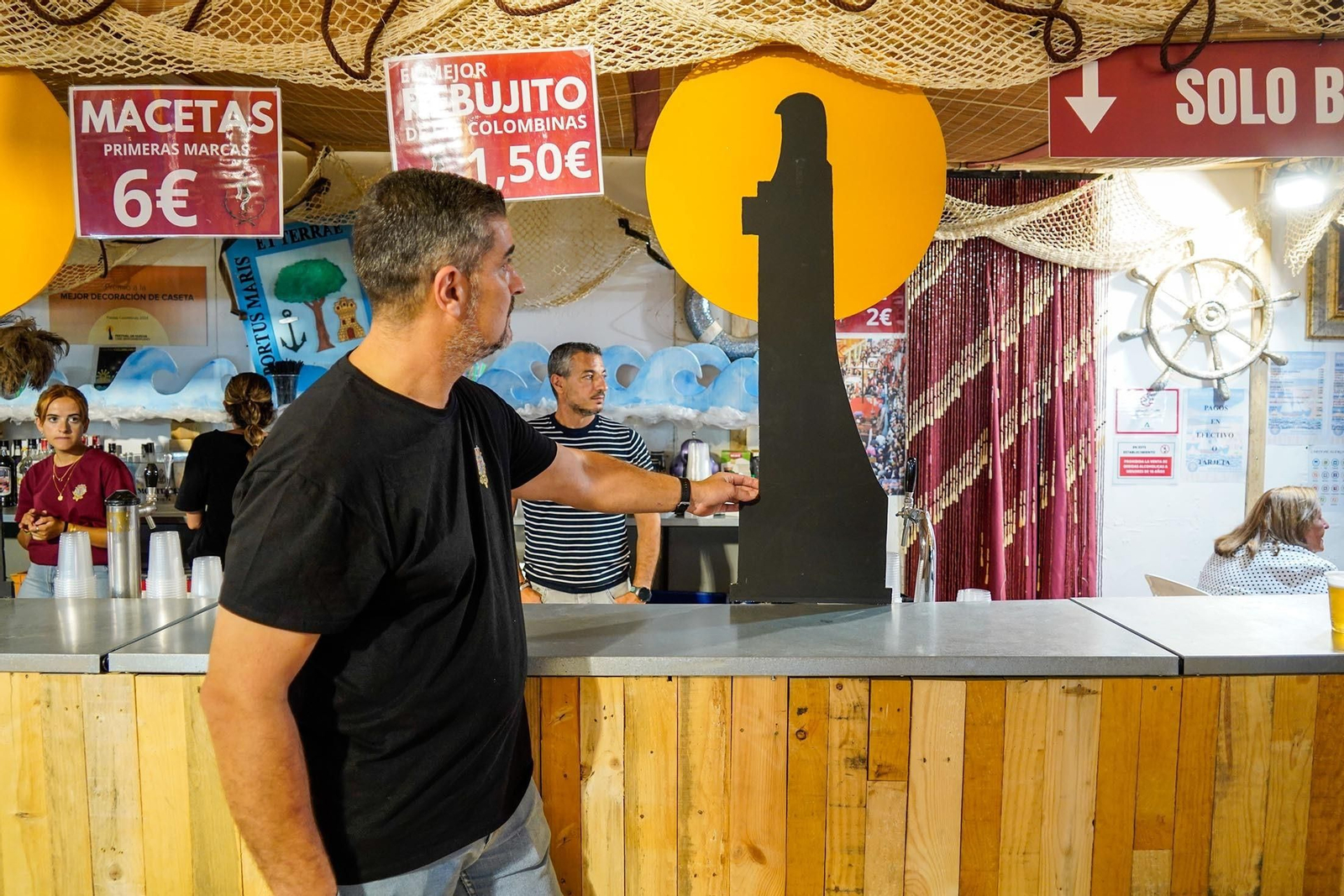 Decoración de la caseta de La Fe en las Colombinas.