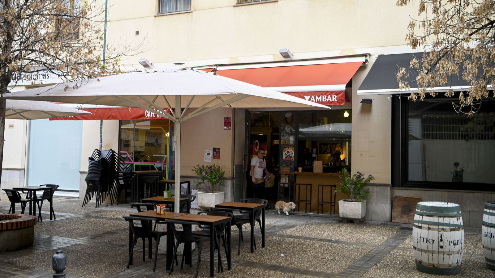 La cafetería se encuentra en el corazón del barrio de San Antón.