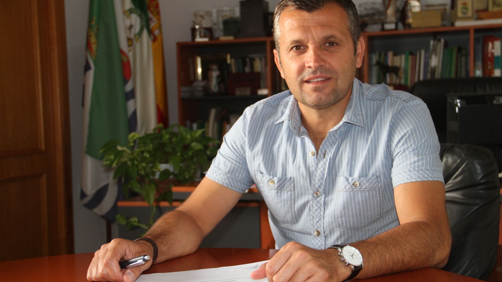 Juan Bermúdez (IU) es el actual alcalde de Conil