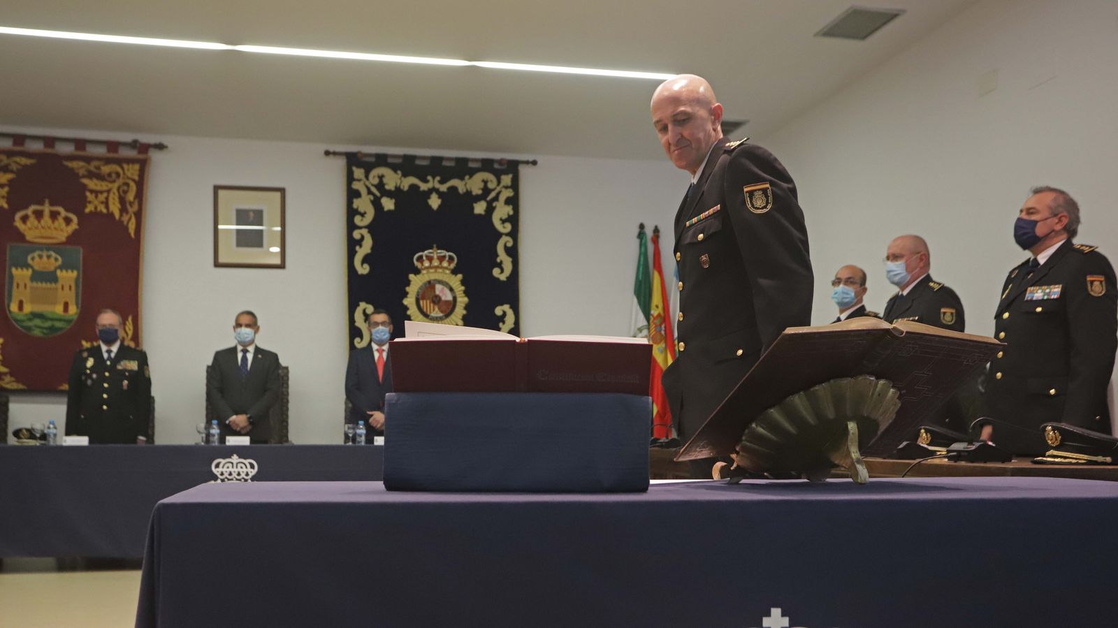 Fotos de la jura de cargo del nuevo comisario de la Policía Nacional en La Línea