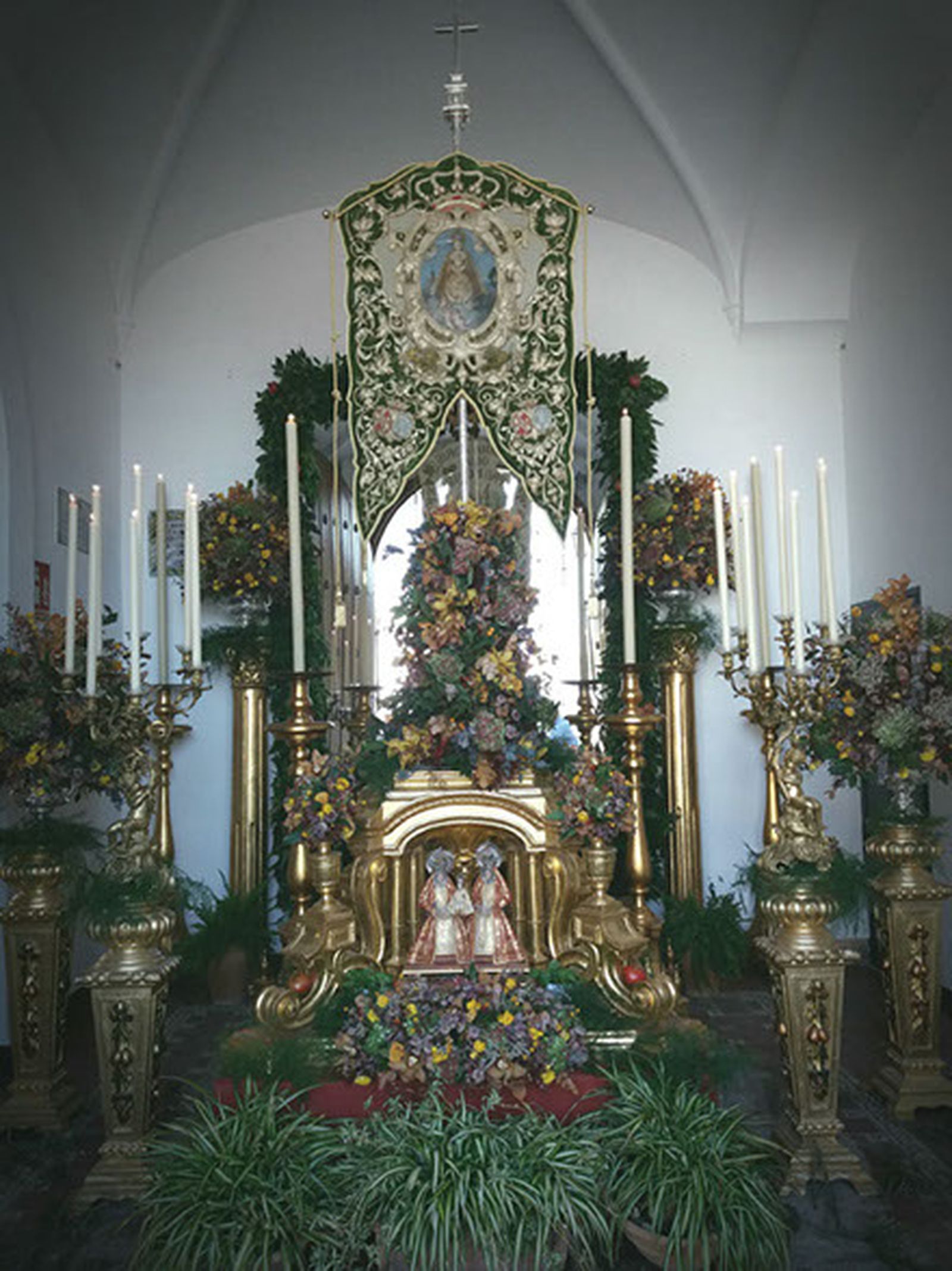 El Simpecado de Juan Manuel para los devotos de Triana