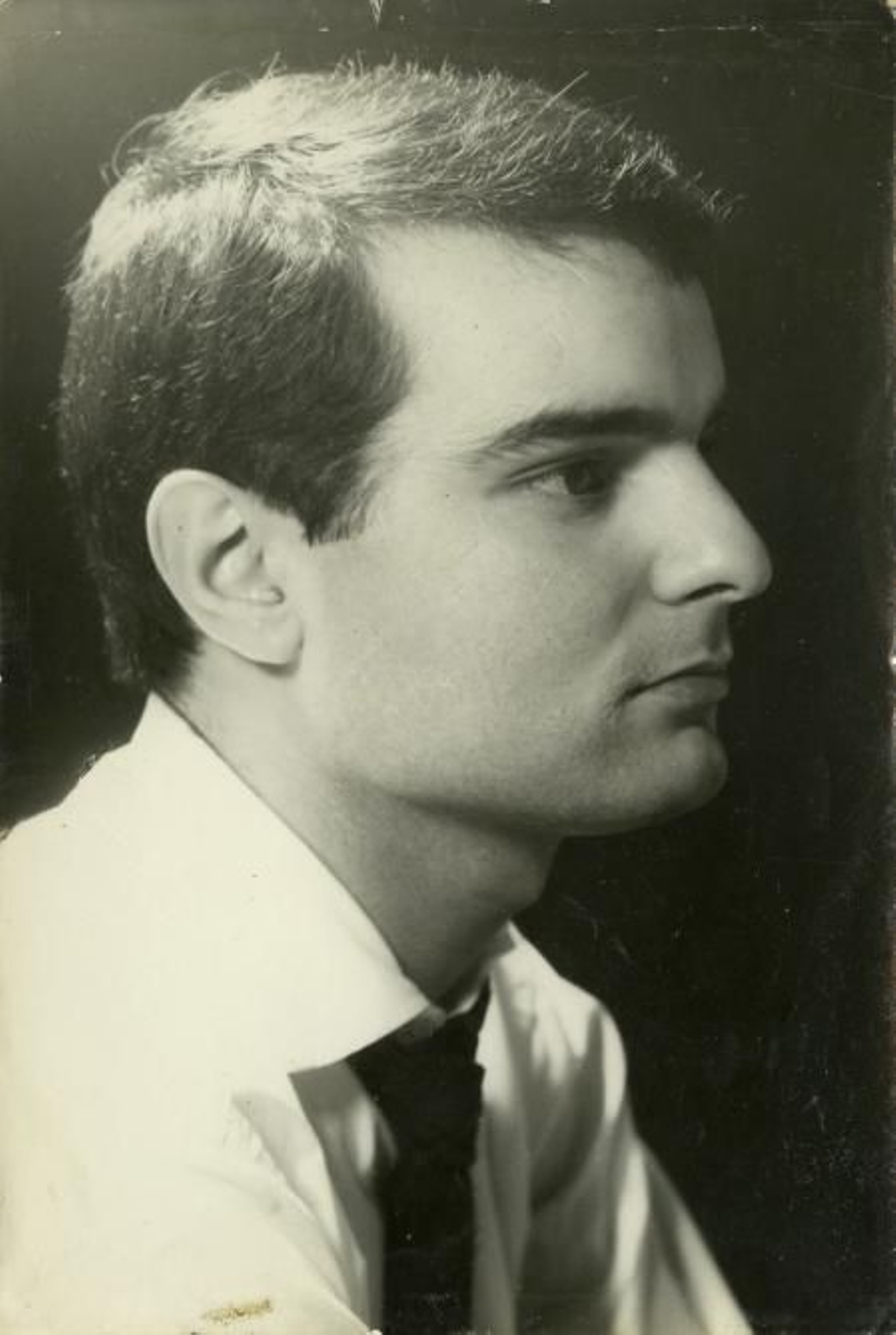 Un jovencísimo Jesús Mariñas. Un jovencísimo Jesús Mariñas.