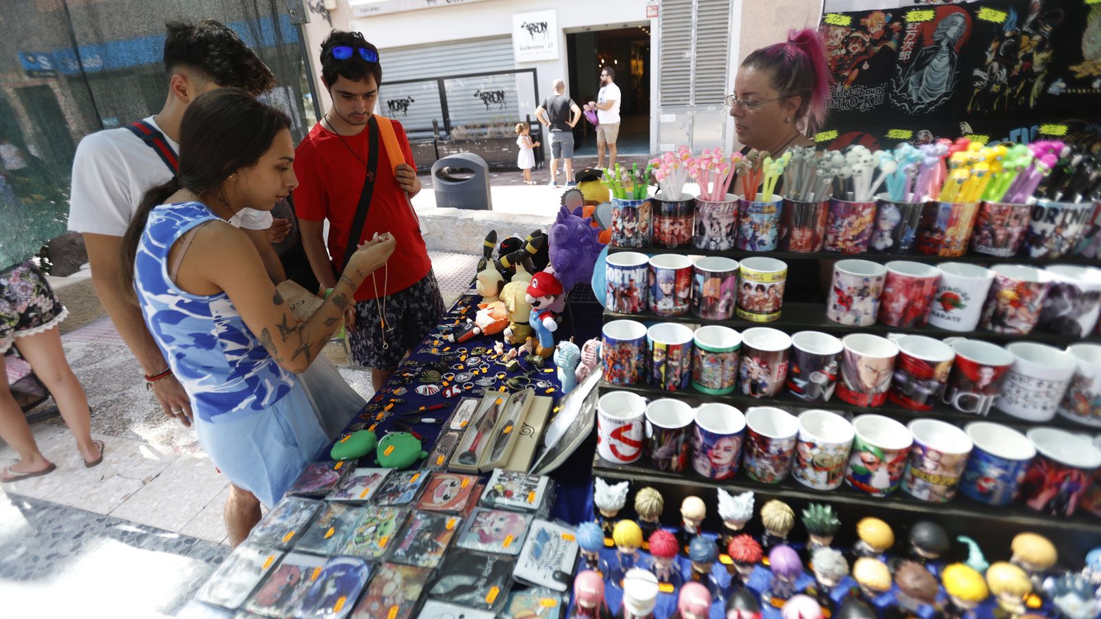Las fotos de la jornada sobre manga y cómic celebrada en la plaza Fariñas de La Línea