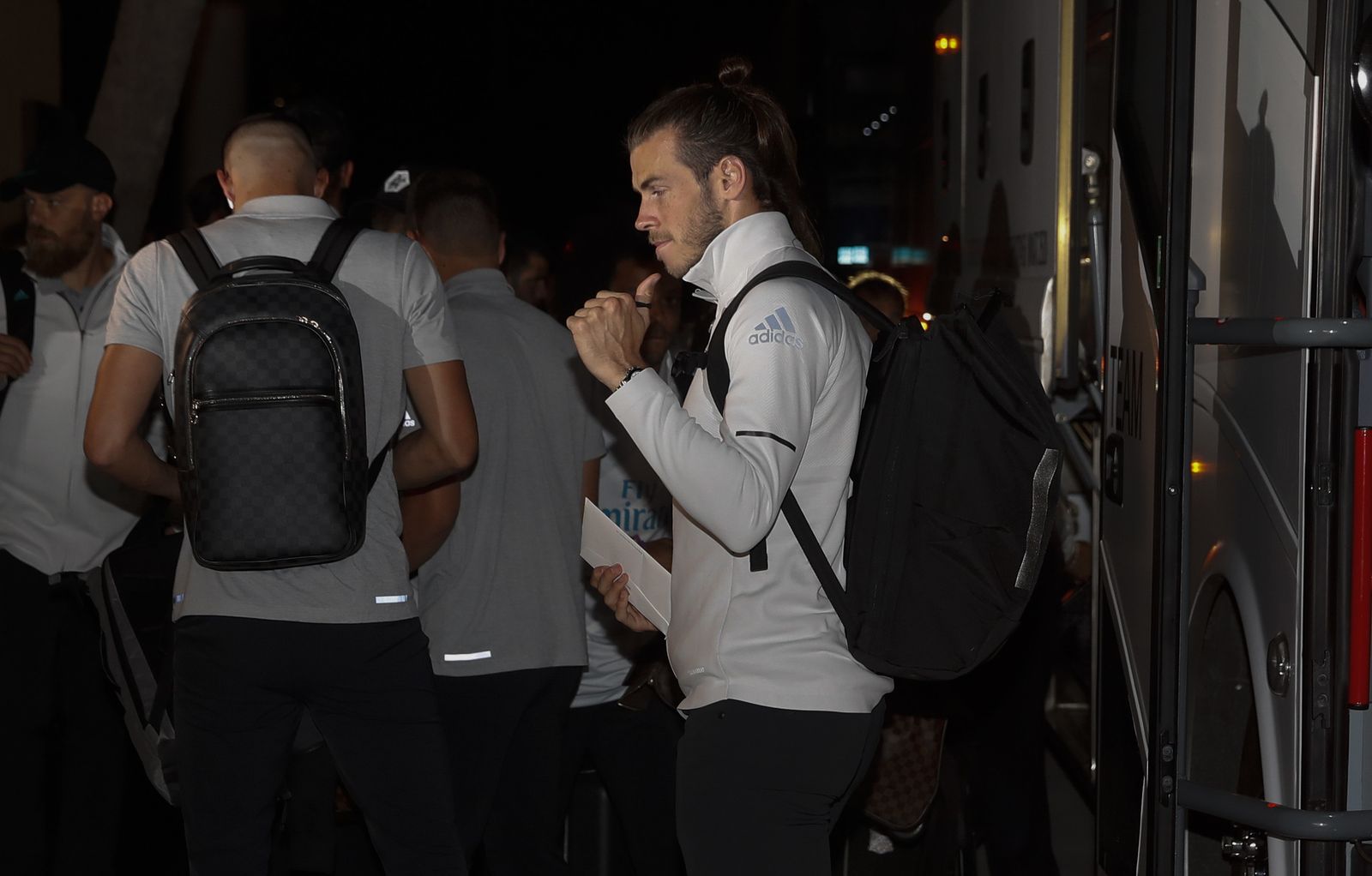 Bale en su llegada al Hotel Mandarin