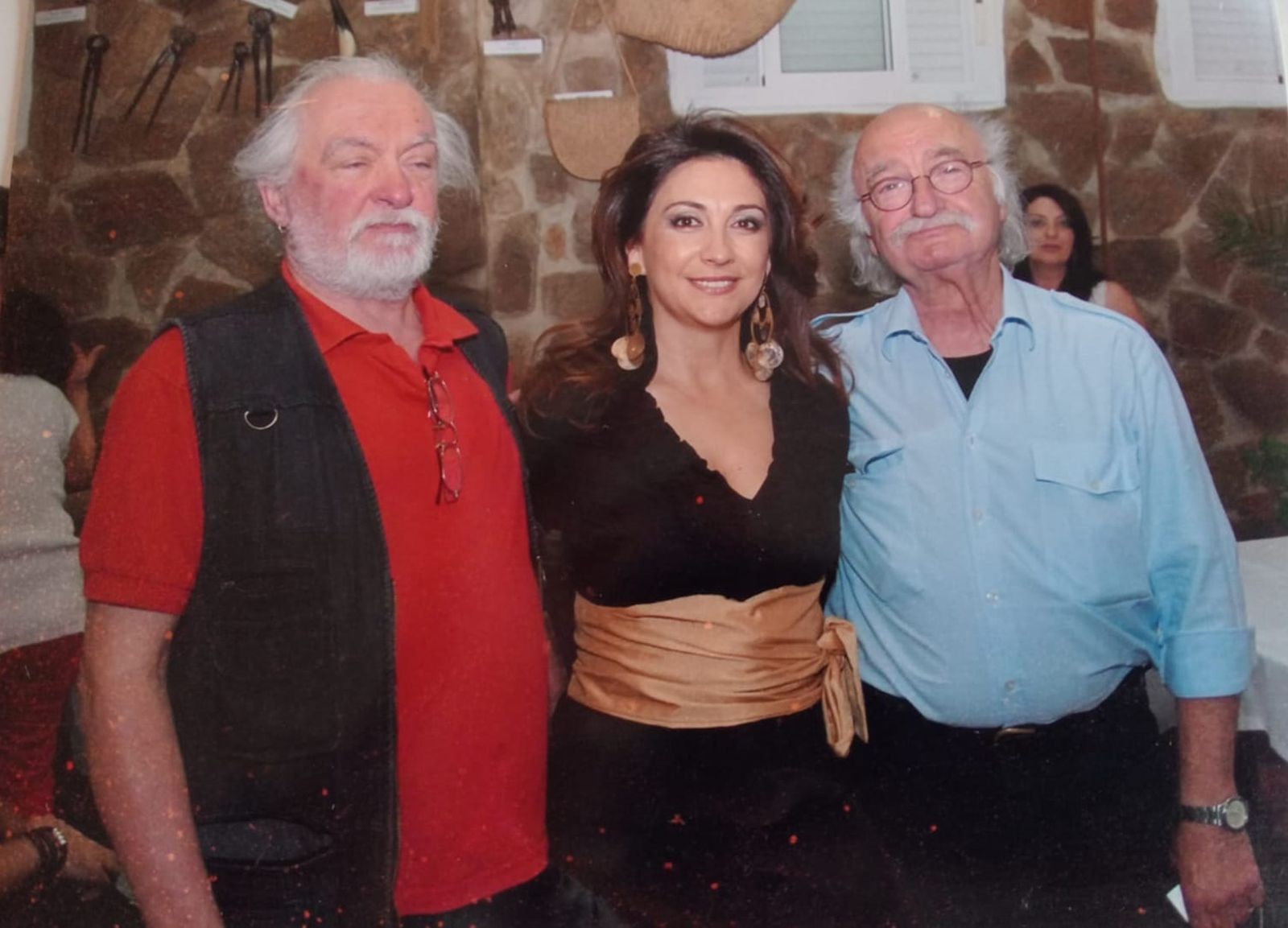 Alfredo, junto a Olga Nuria Velasco y Pedro Pérez en Paterna de Rivera.
