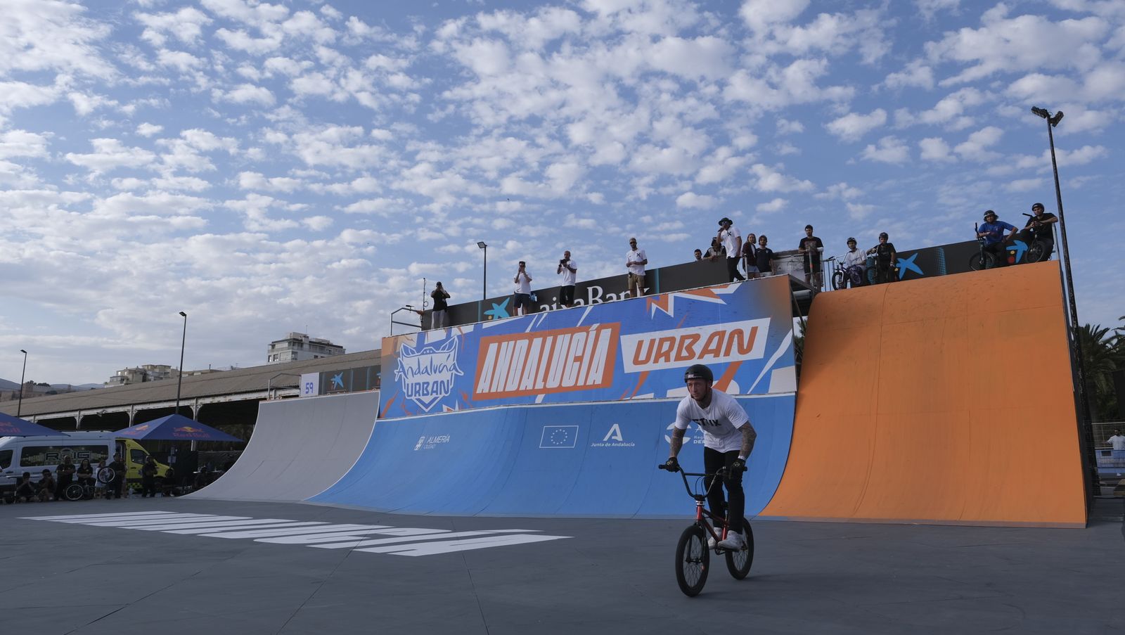 Imágenes de la segunda jornada de la Andalucía World Series Almería