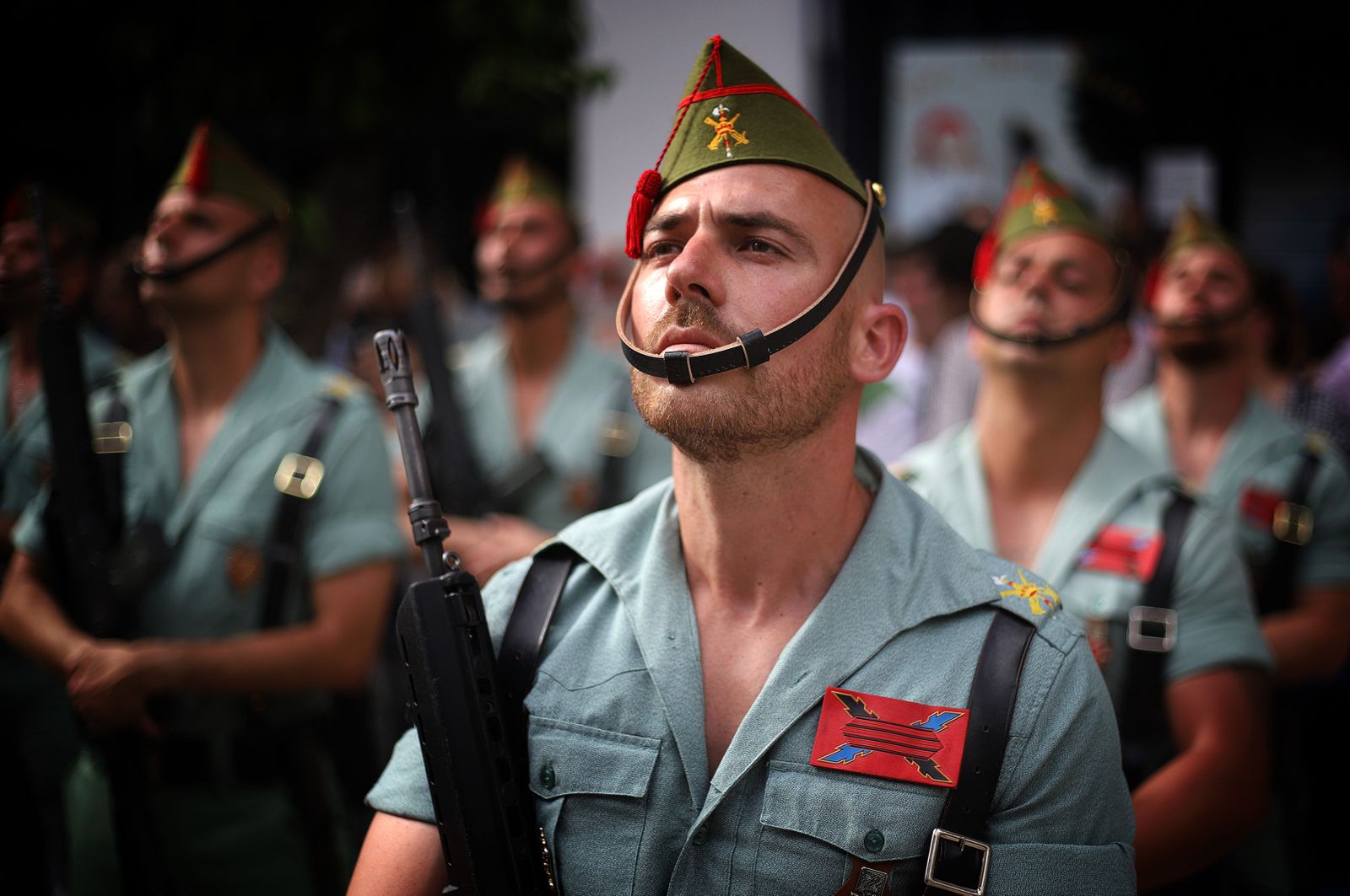 Sábado de Pasión: Imágenes de La Legión con el Cristo de la Vera+Cruz