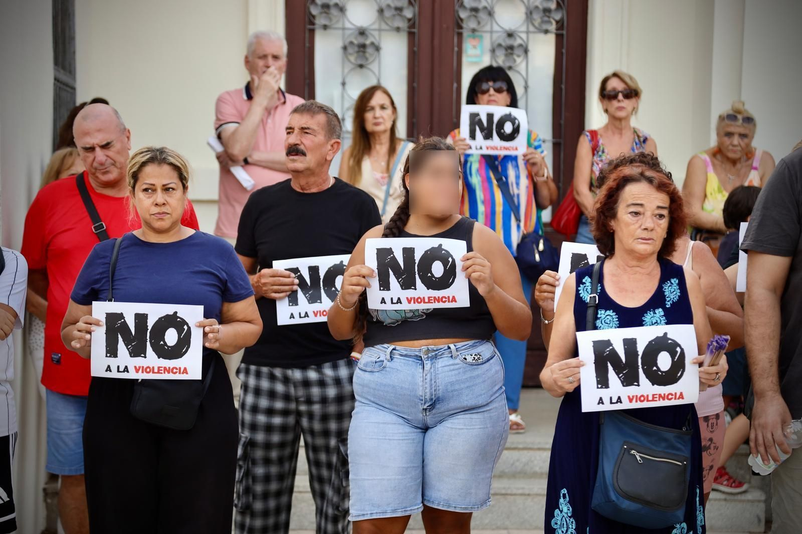 Concentración por la muerte del joven.