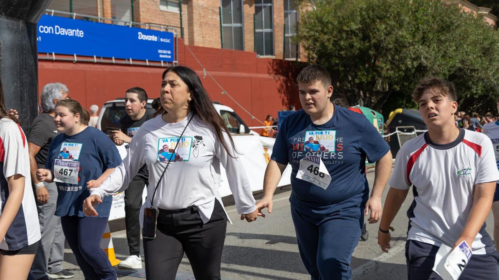 La carrera escolar de “La Gloria” que aúna inclusión y solidaridad, en imágenes