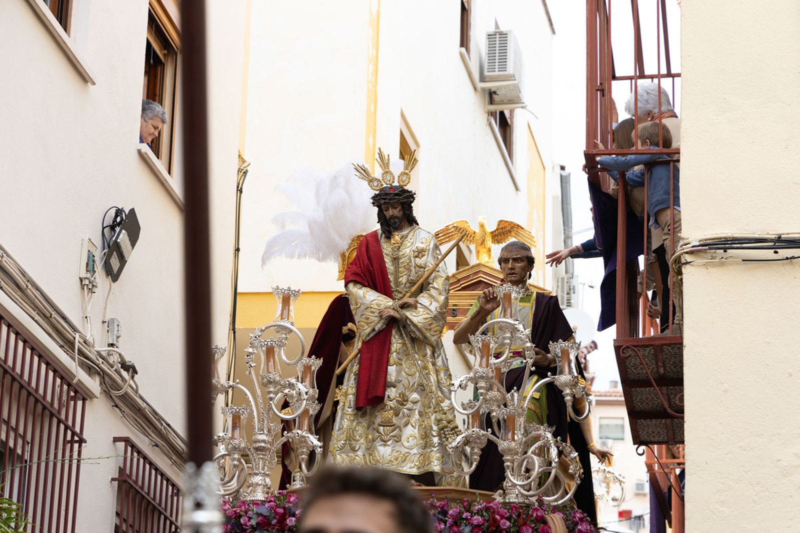 Los jiennenses arropan a las tres cofradías de la tarde en un Domingo de Ramos más caluroso de lo esperado (I)