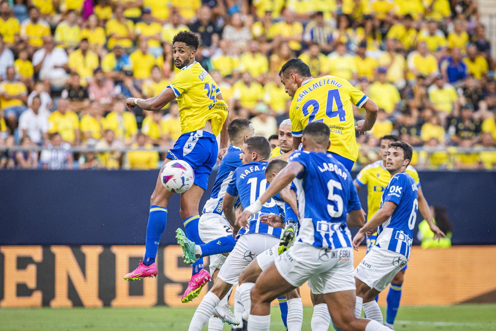 Imágenes del partido Cádiz-Alavés