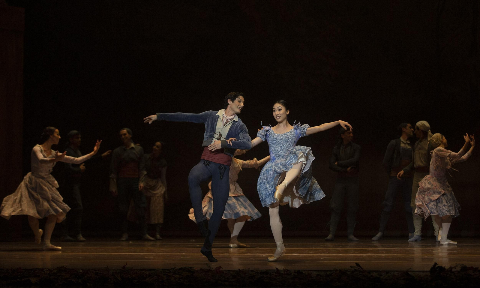 Las imágenes de 'Giselle' en el Teatro de la Maestranza