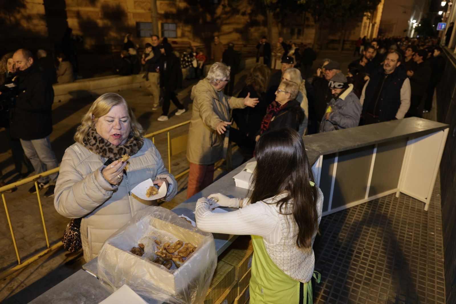 Las imágenes de la Pestiñada populatr del Carnaval de Cádiz 2026