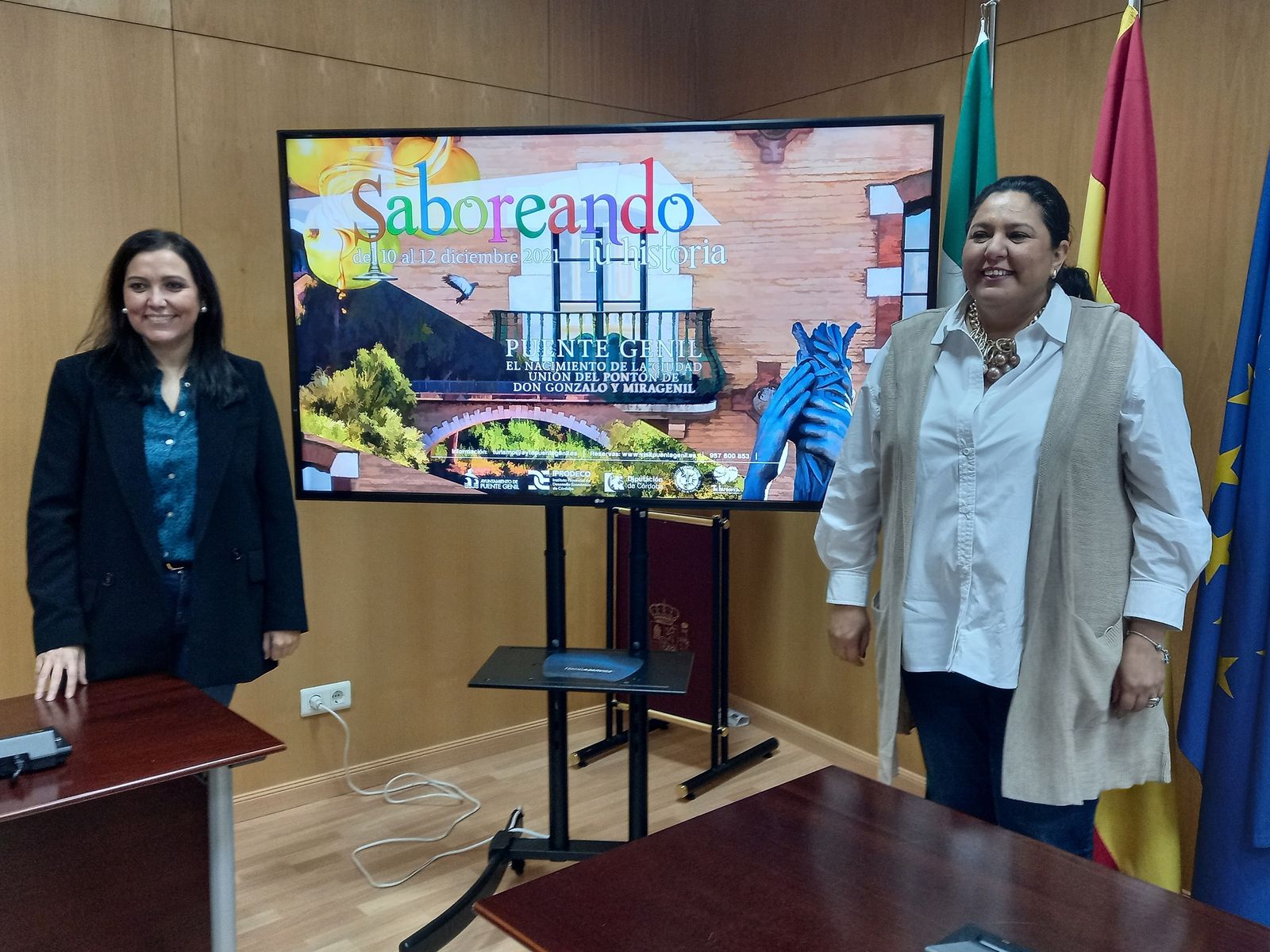 Ana Carrillo y Dolores Amo en la presentación del programa.
