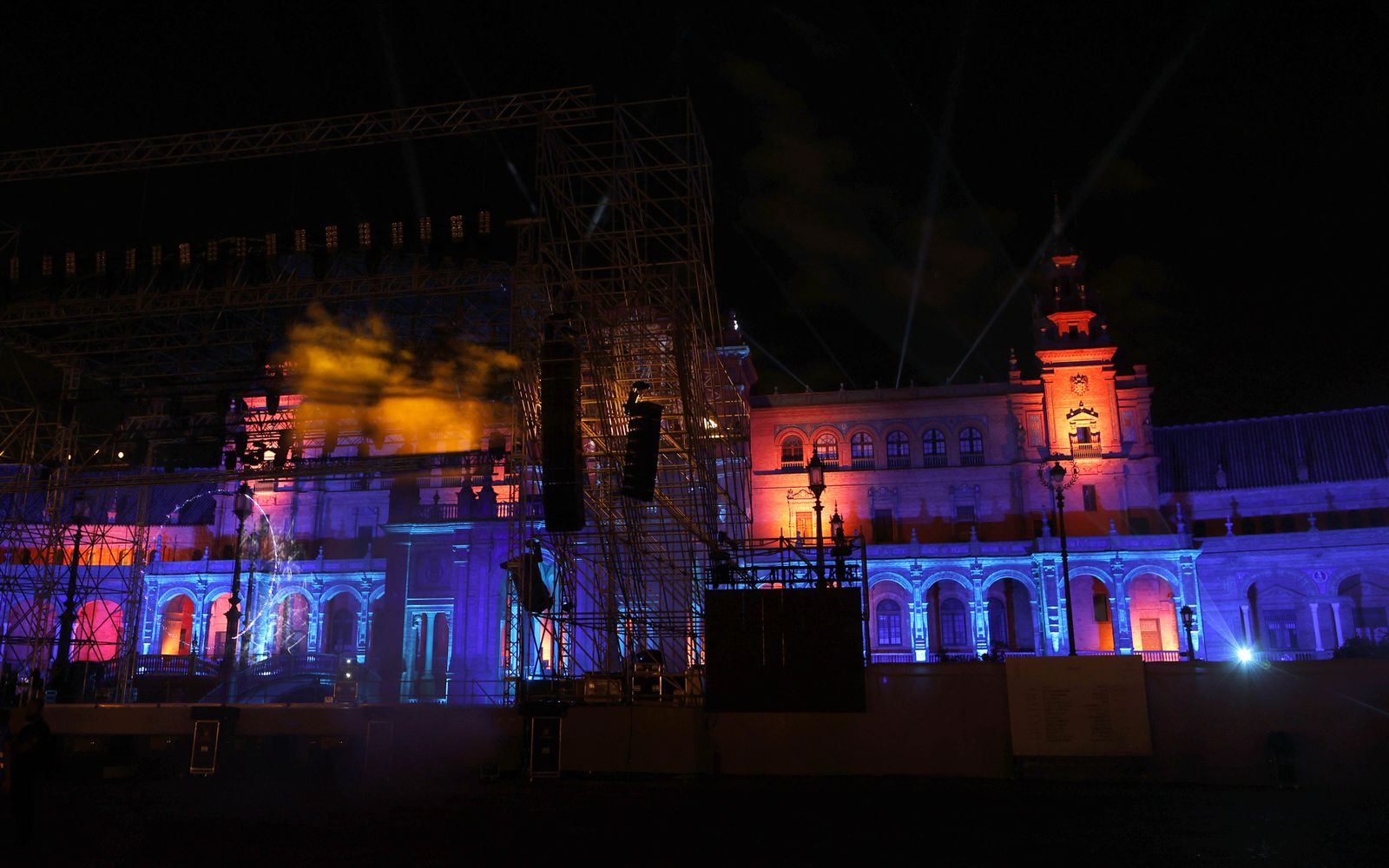 El espectáculo de luces y sonido de ICÓNICA en imágenes