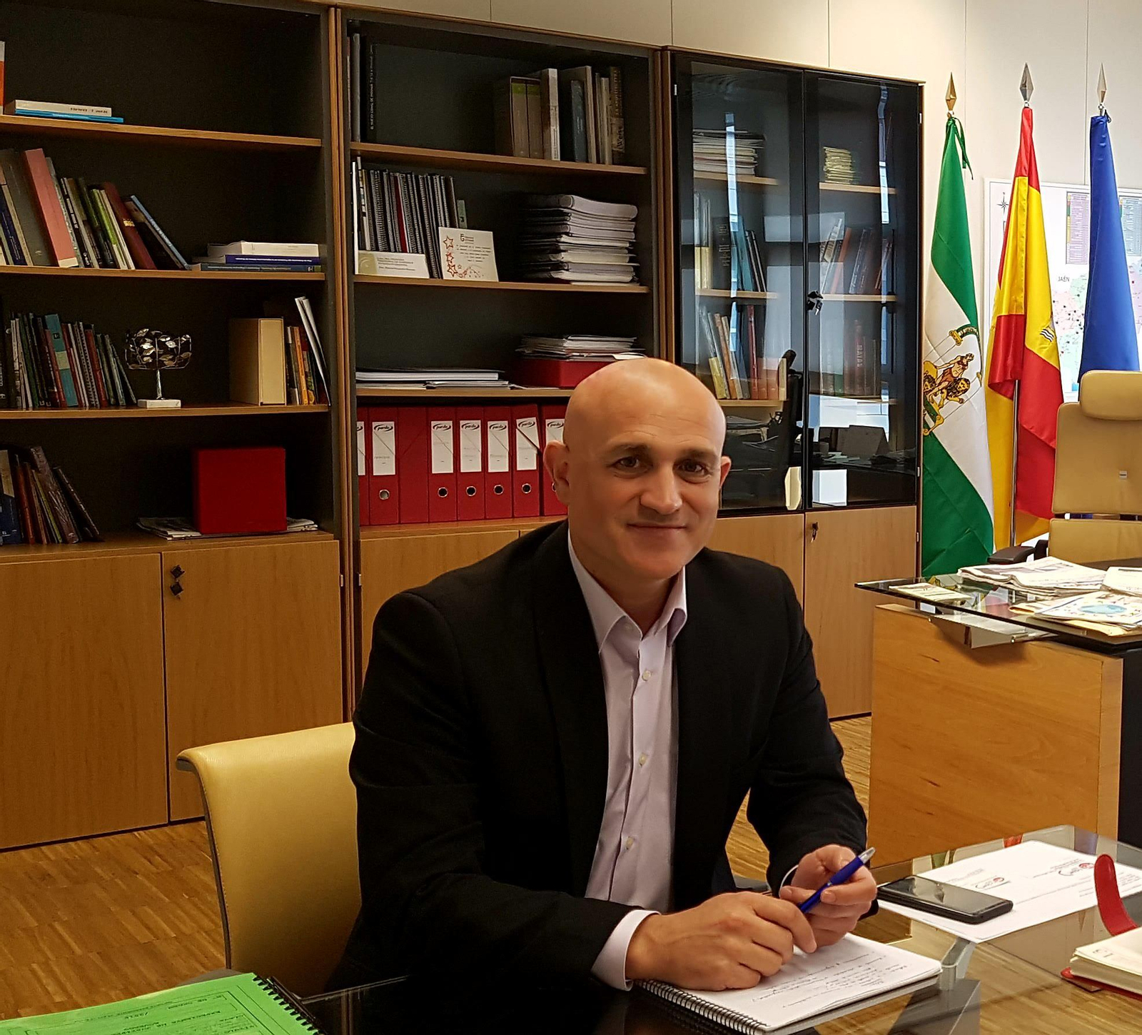 El delegado de Fomento y Vivienda, José Antonio Martín, en su despacho.