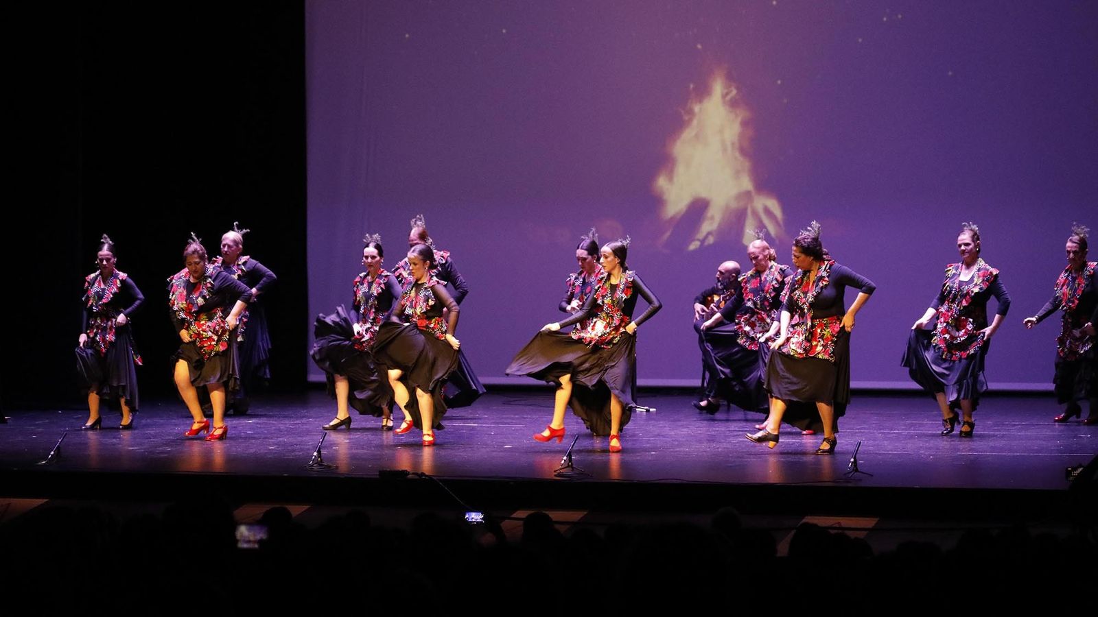 Las fotos de la Gala Solidaria de Navidad de la Escuela Municipal de Música, Danza y Teatro "Jose María Sánchez -Verdú"