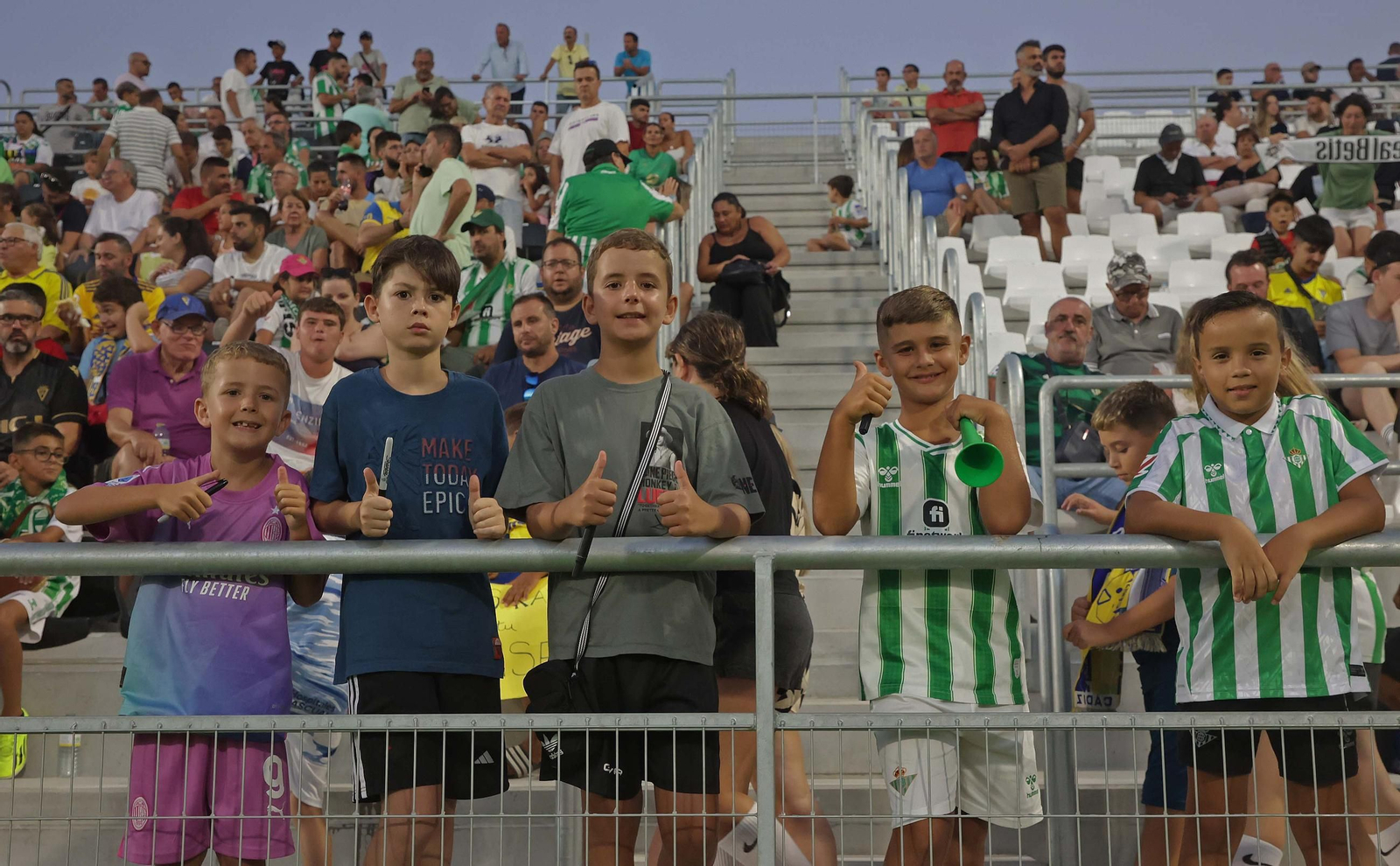 Búscate durante el Betis - Cádiz