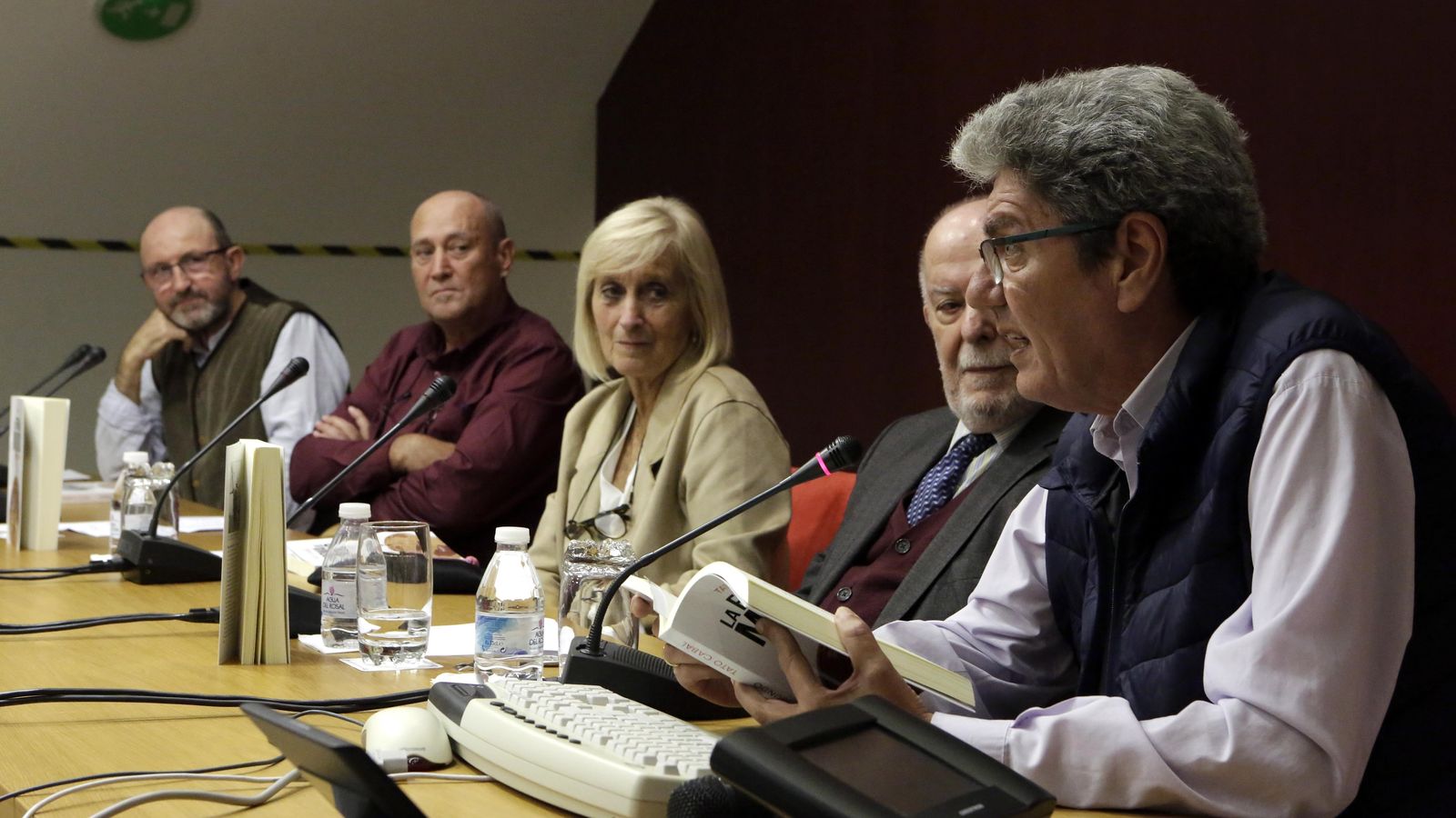 Lázaro de la Escosura junto a Juan Gil y Antonio Dechent en un acto sobre Magallanes.