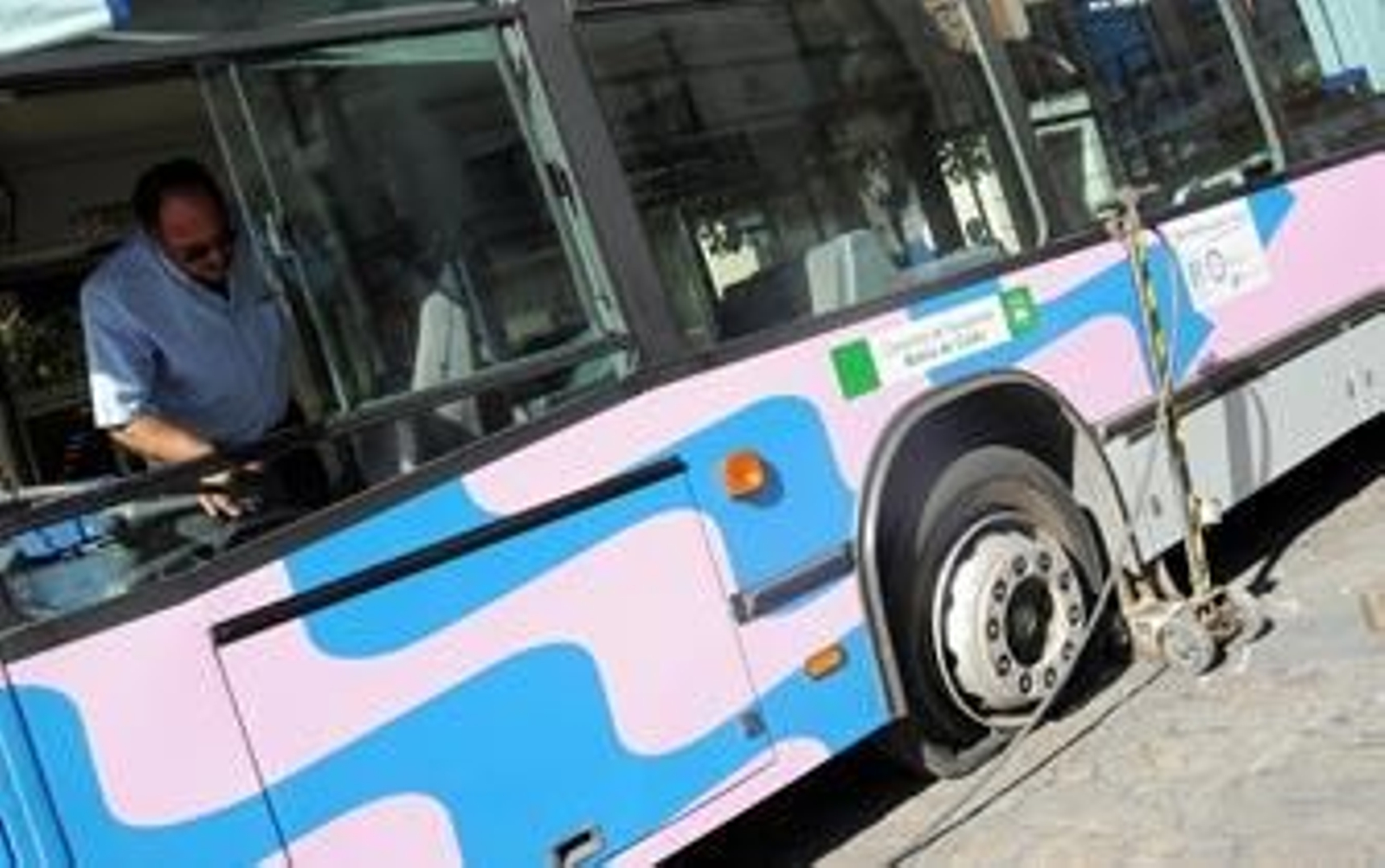 Cojetusa se llevará sus autobuses en cuanto tenga permiso judicial