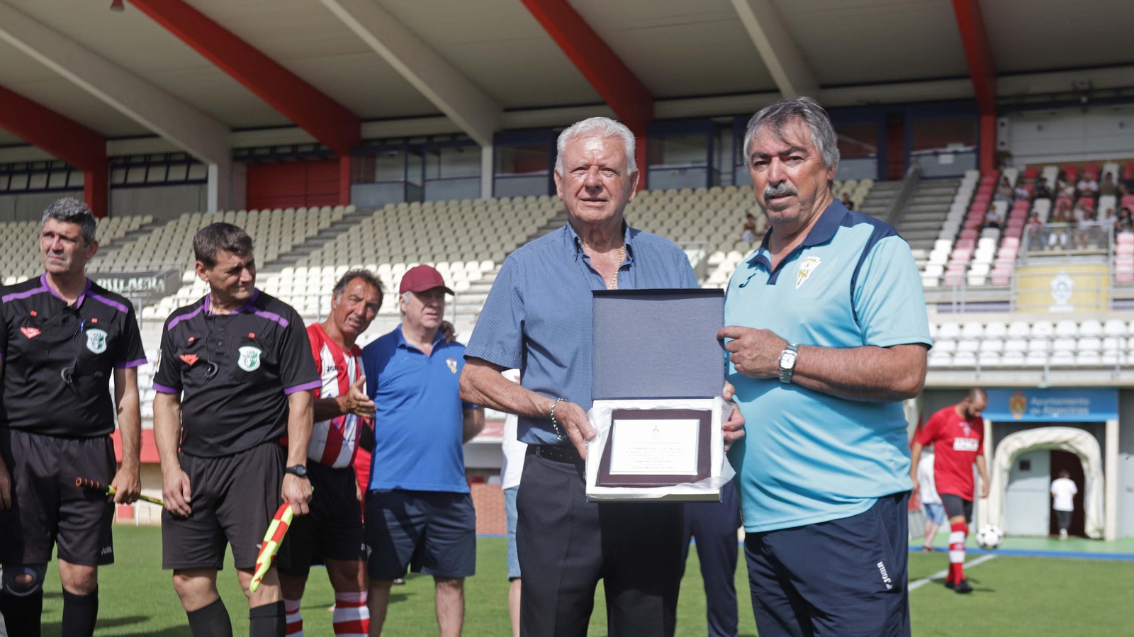 Fotos del triangular de homenaje a Fernando Gallego de los Veteranos del Algeciras CF