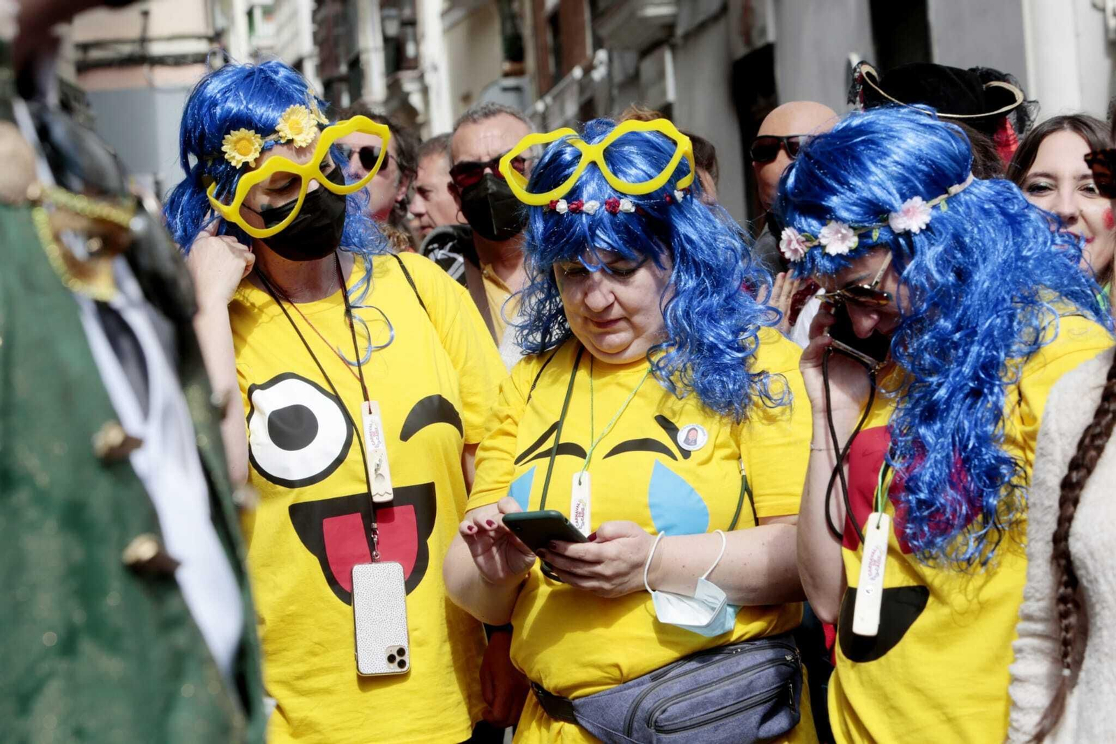 Imágenes del lunes del Carnaval ilegal de Cádiz