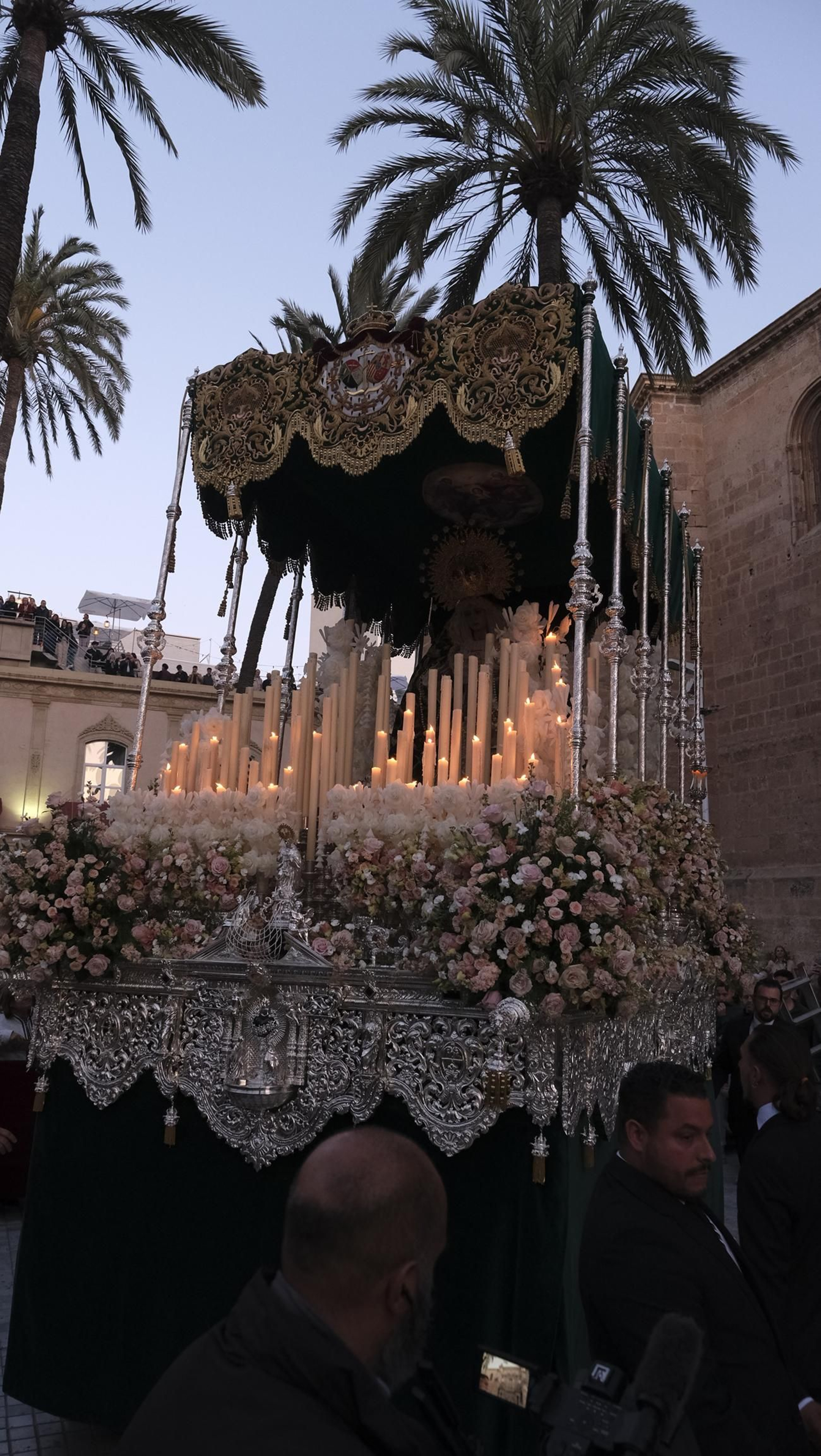 Procesión de Estudiantes en Almería, en imágenes