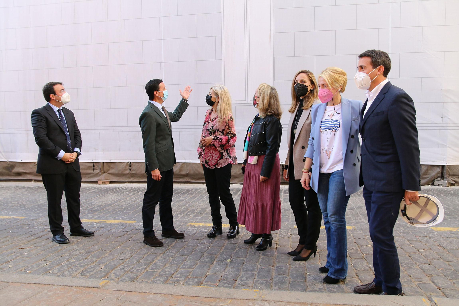 Fotogalería Carmen Crespo visita obras Museo del Realismo (antiguo Hospital Provincial)