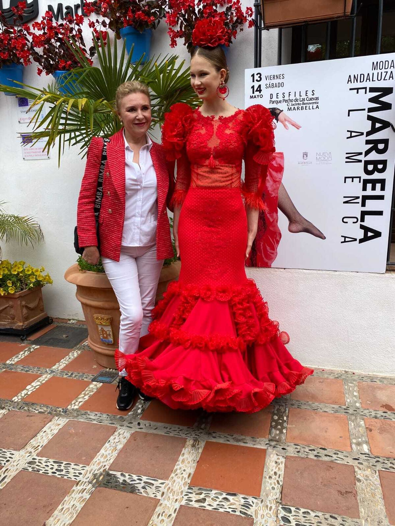 Los diseños de Teressa Ninú Atelier brillan en Sevilla