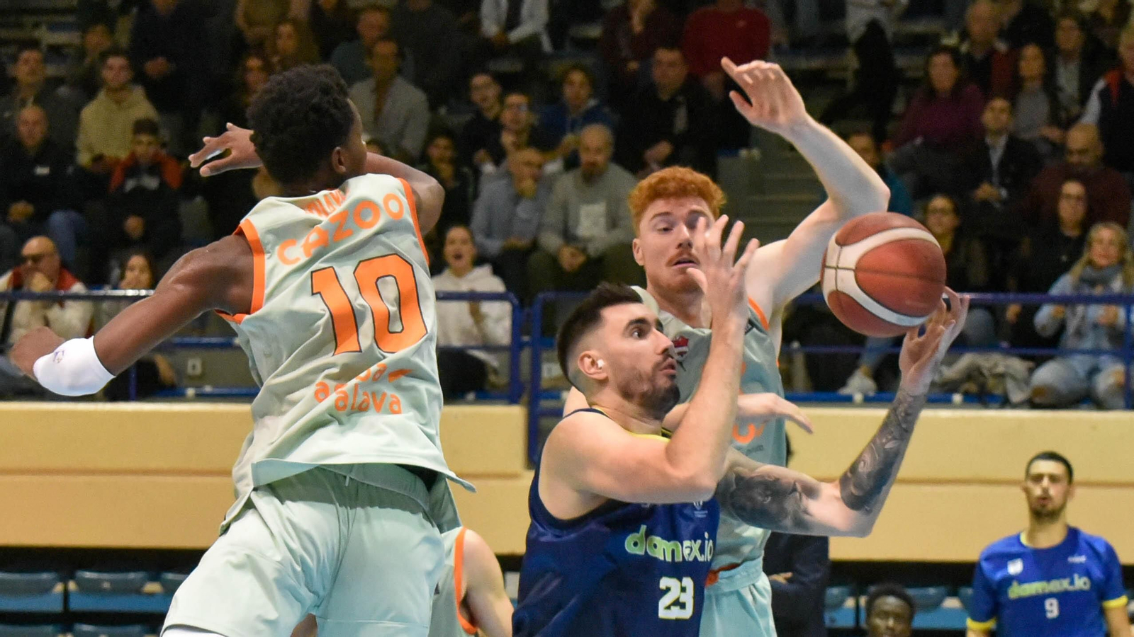 Las fotos del Udea Algeciras - Baskonia B