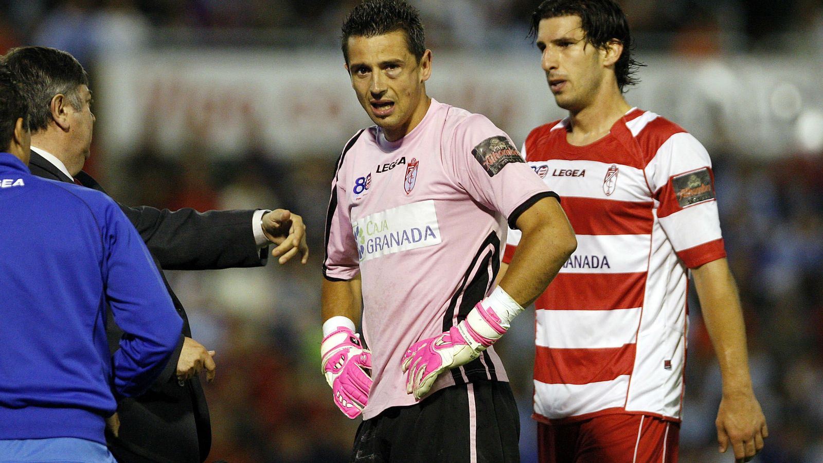 Del Cerro Grande se dio a conocer ante la afición del Granada en la campaña 2010-2011 en la fase de ascenso en Vigo.