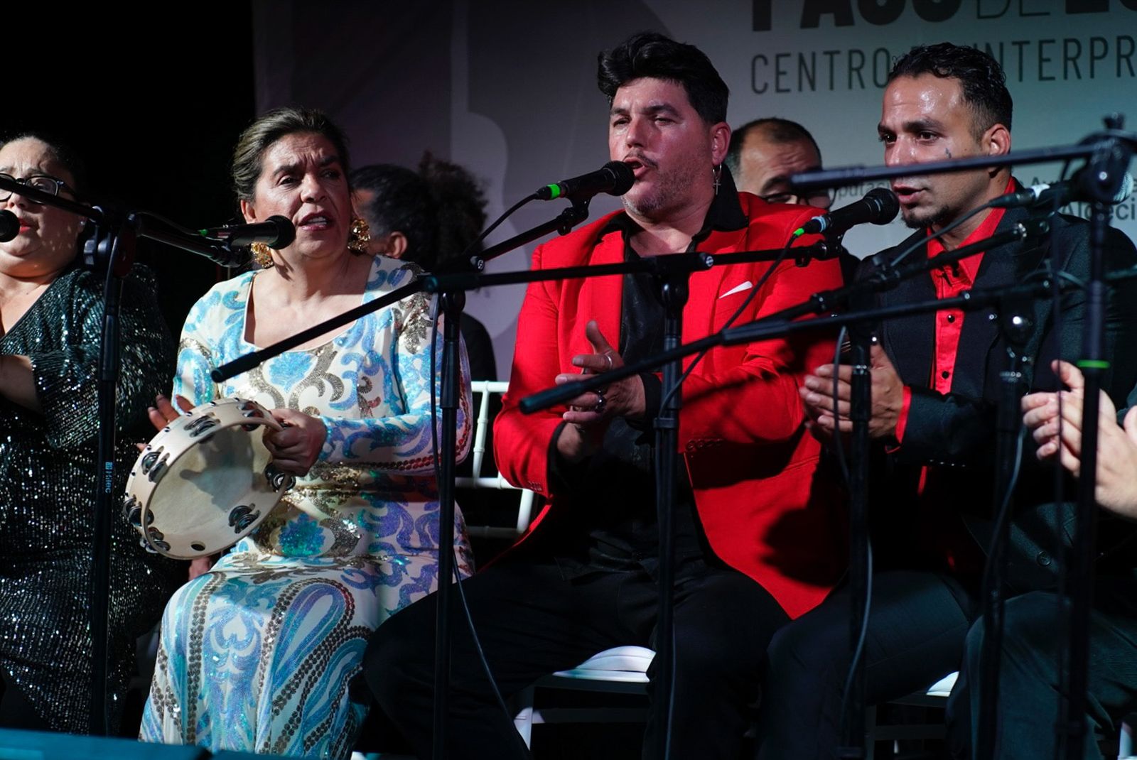 Fotos de la zambomba del grupo Toma Castaña en Algeciras