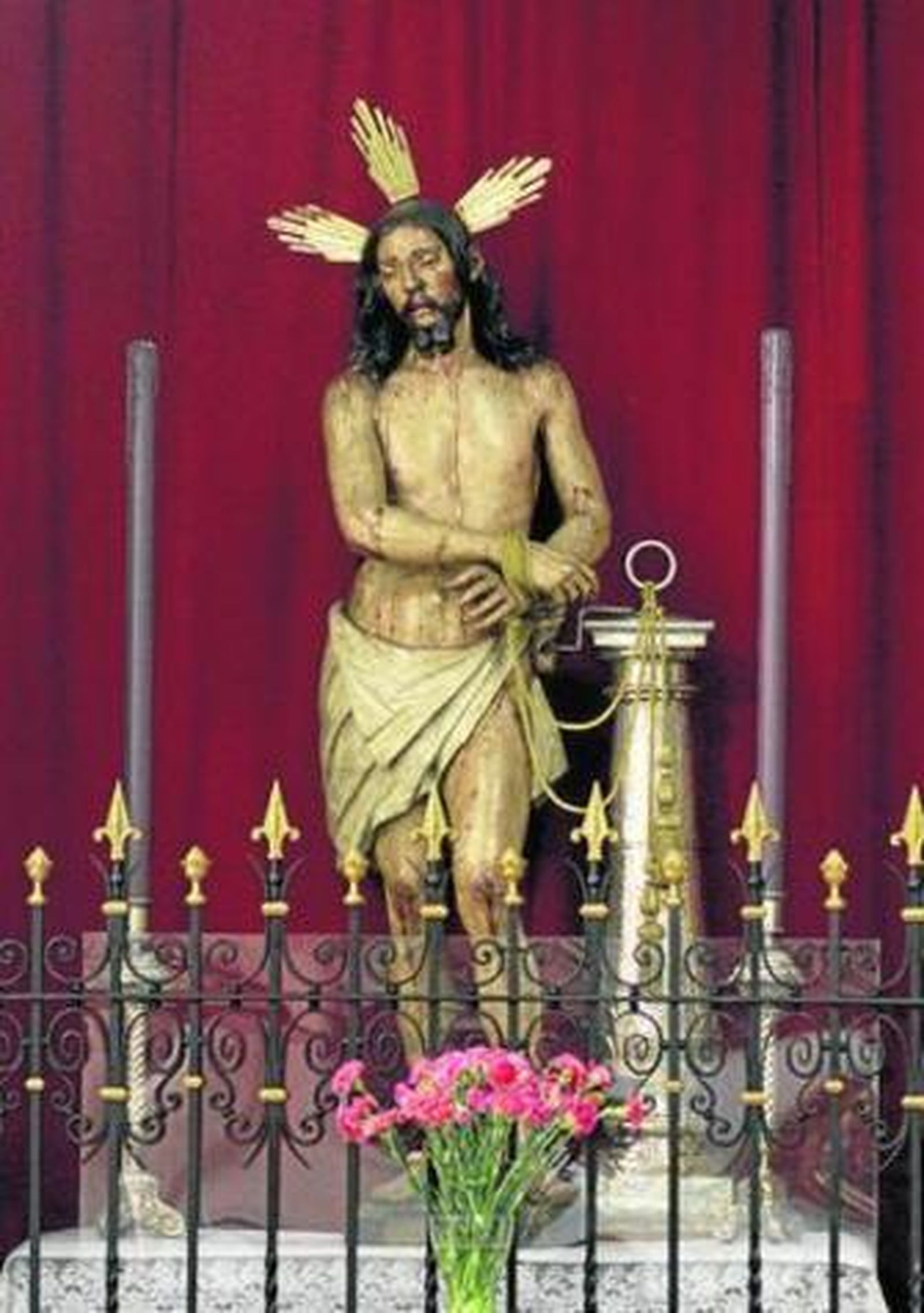 El Señor de Columna, ayer en el altar provisional que preside.