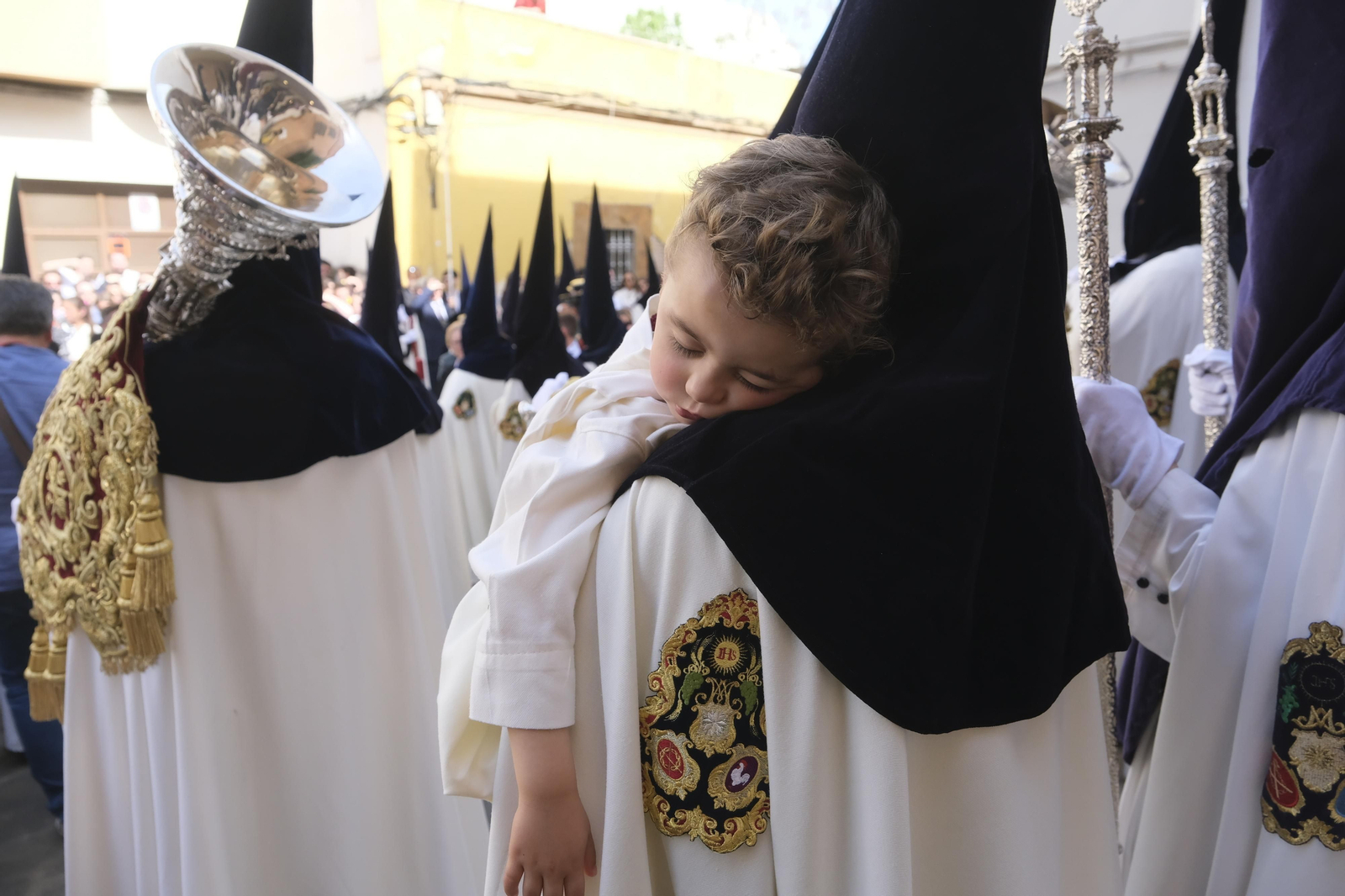 Lunes Santo en Córdoba: la procesión de la Estrella, en imágenes